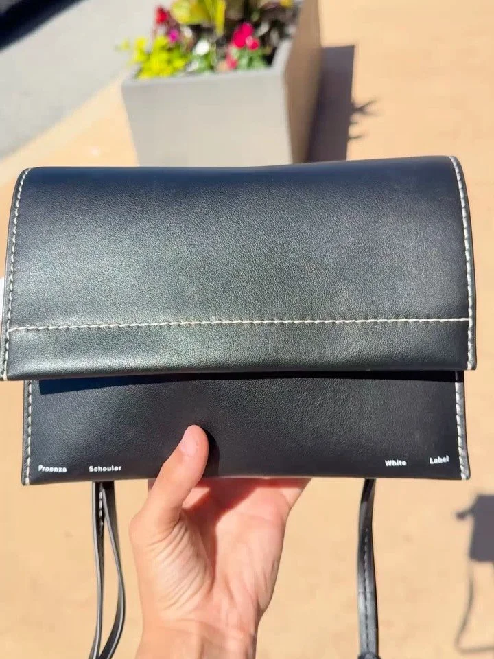 Don&rsquo;t sleep on this gorgeous Proenza Schouler bag! New in at @greenestreetgateway this week!😍

$150.95

Call or email us for inquiries!
📞484-367-5012
📧gateway@greenestreet.com