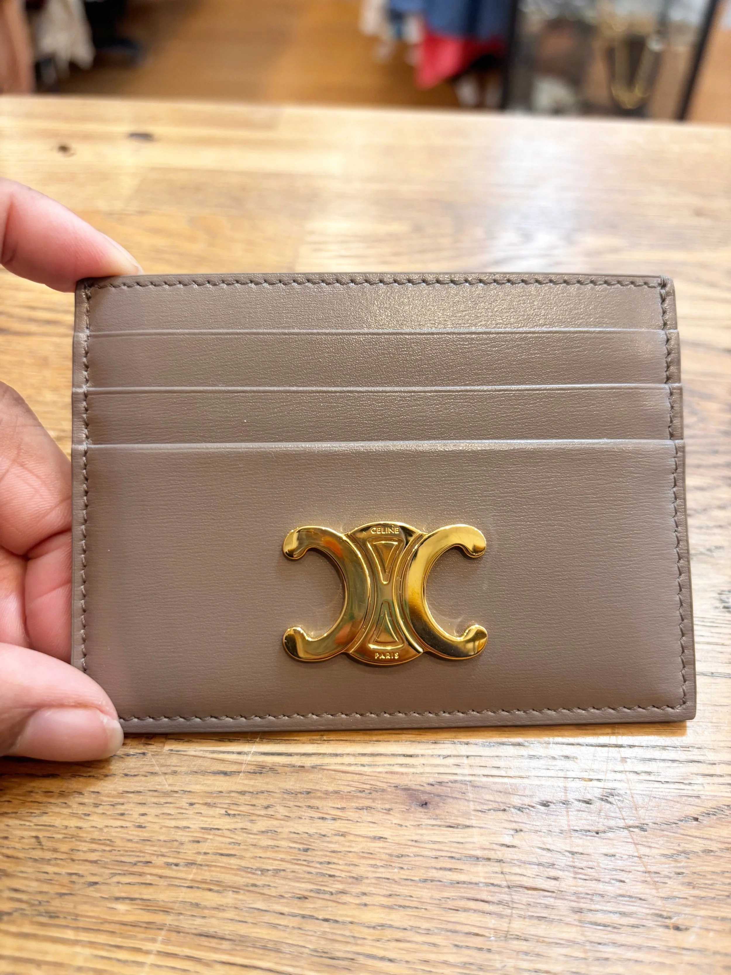 Upgrade your card wallet to this stunning Celine one!😍 Available at @greenestreetchestnuthill

$375.95

Call or email us for inquiries!
📞267-331-3382
📧Chestnuthill@greenestreet.com