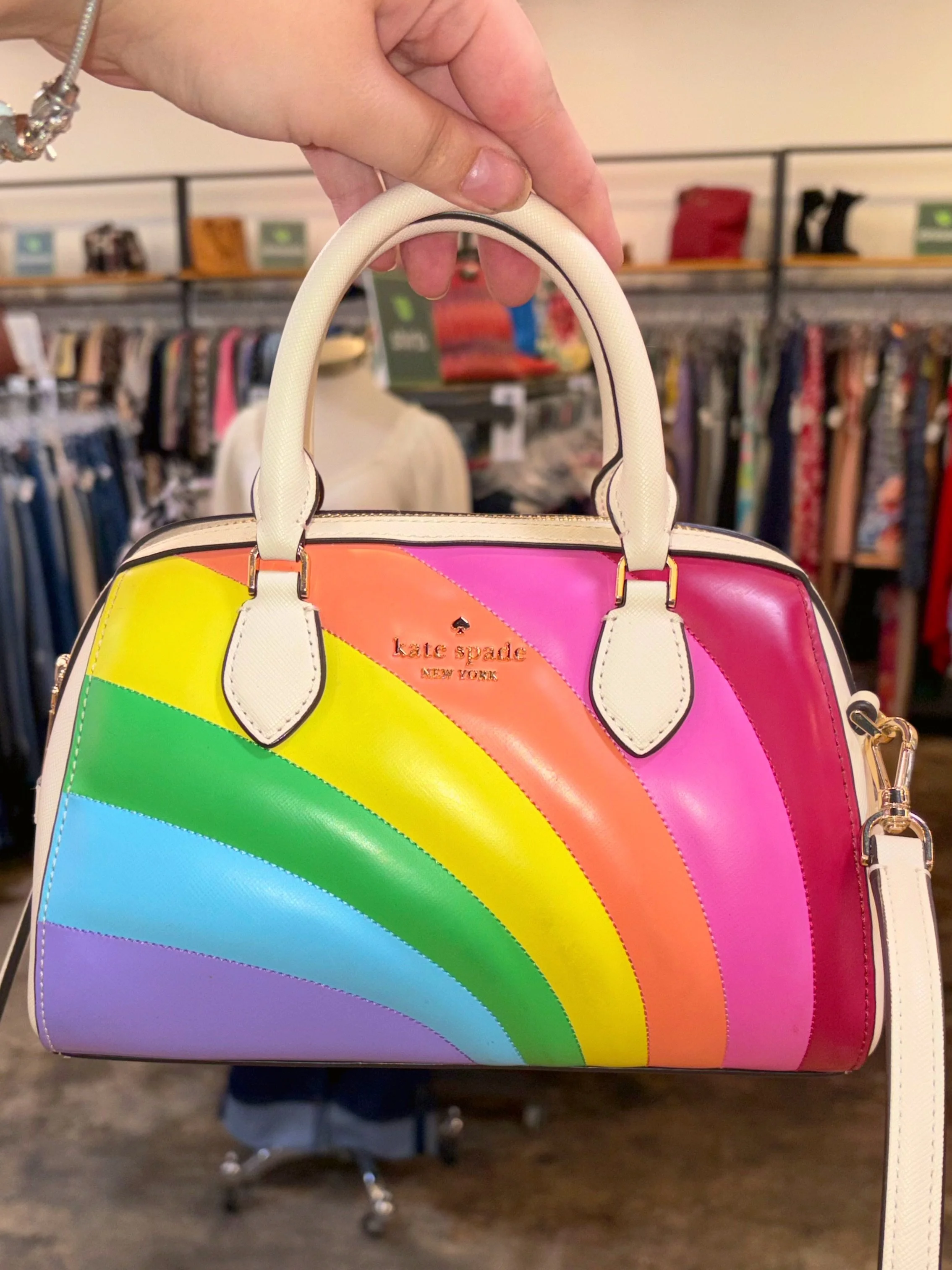 Cute new Kate Spade finds from @greenestreetgateway ✨

&bull;Rainbow bag: $75.95
&bull; Light pink: $88.95
&bull; Lavender bag $75.95

Call or email us for inquiries!
📞484-367-5012
📧gateway@greenestreet.com