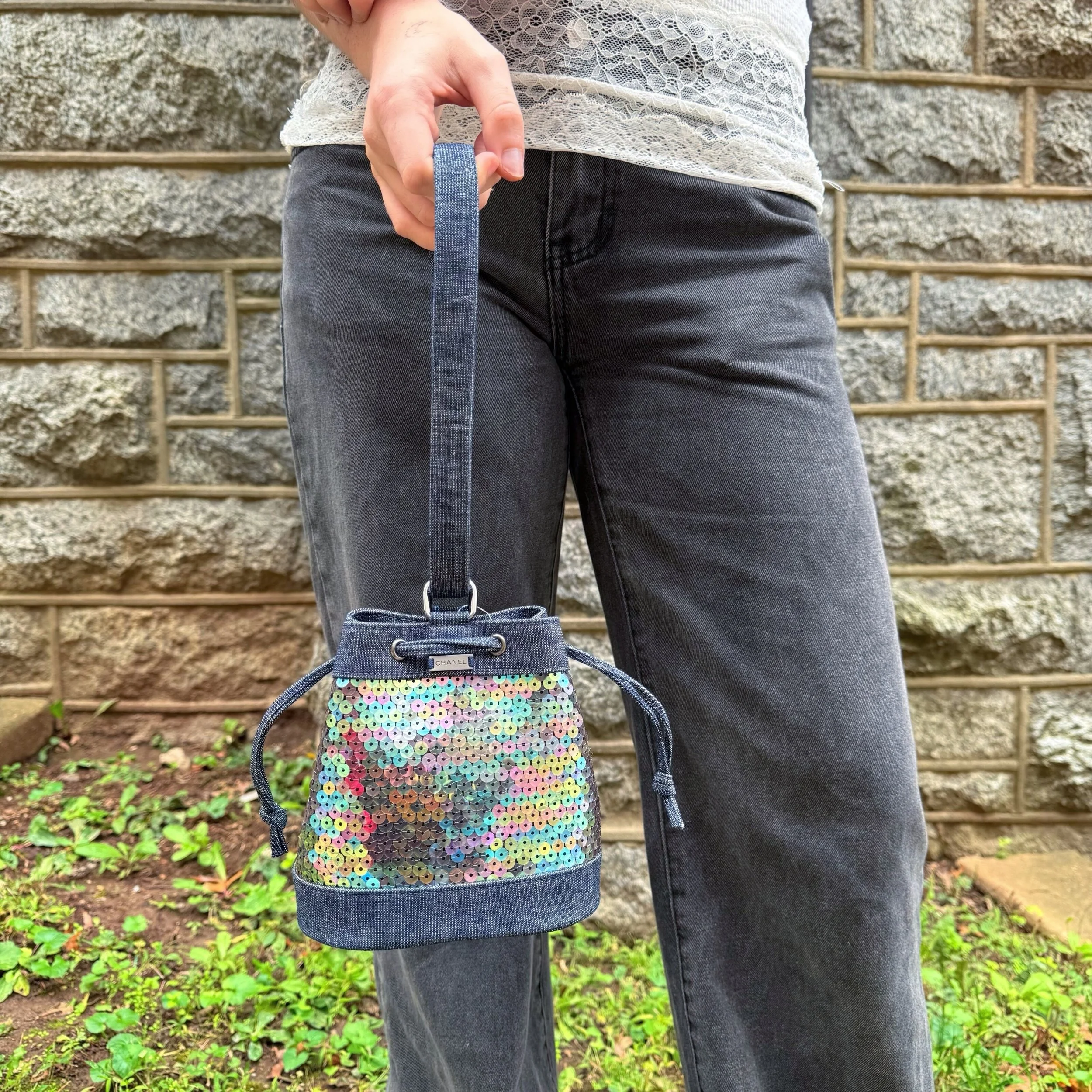 Find the cutest, most unique accessories to complete your look at Greene Street!✨🪩 Scoop up this stunning Chanel mini denim sequin bucket bag from @greenestreetprinceton😍

Available for $985.95
✅Authenticated via Entrupy
 
For inquiries call or ema