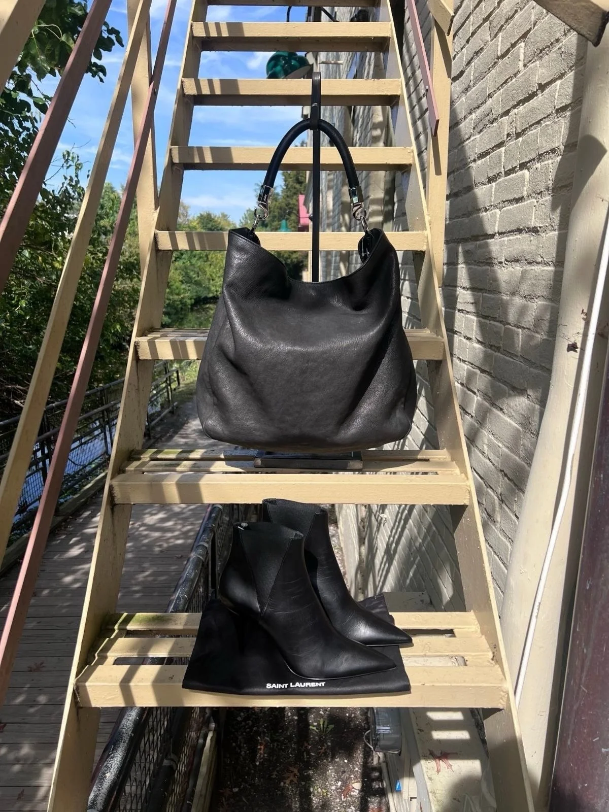 New designer finds from @greenestreetlambertvillenj✨🖤

Saint Laurent bag $600.95
Sant Laurent booties, Size 39.5 $400.95

Call or email us for inquiries!
📞609-460-3048
📧lambertville@greenestreet.com