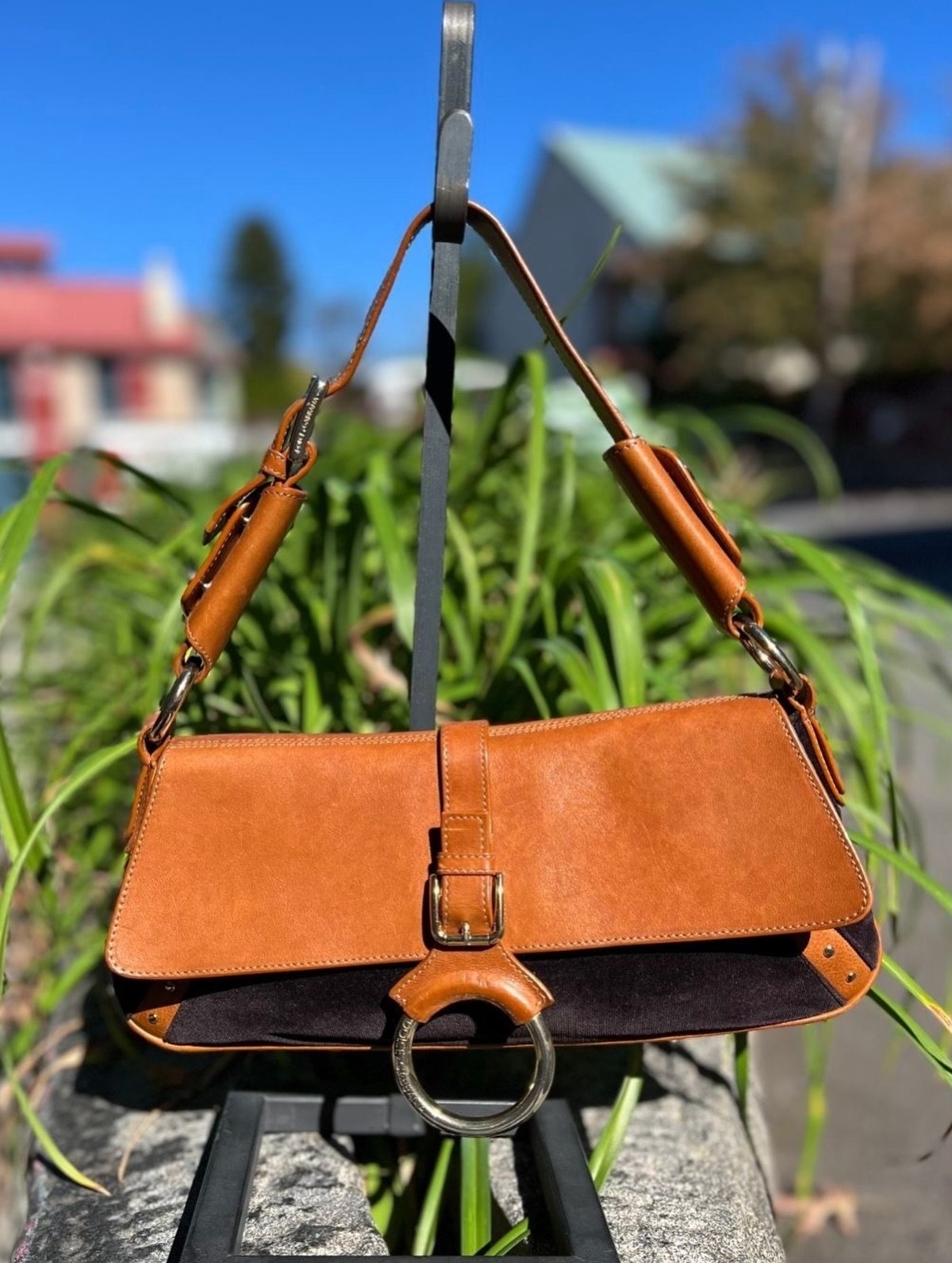 This stunning new designer find from @greenestreetlambertvillenj is a must-have!✨

Dolce &amp; Gabanna
$900.95
✅Authenticated via Entrupy

Call or email us for inquiries!
📞609-460-3048
📧lambertville@greenestreet.com