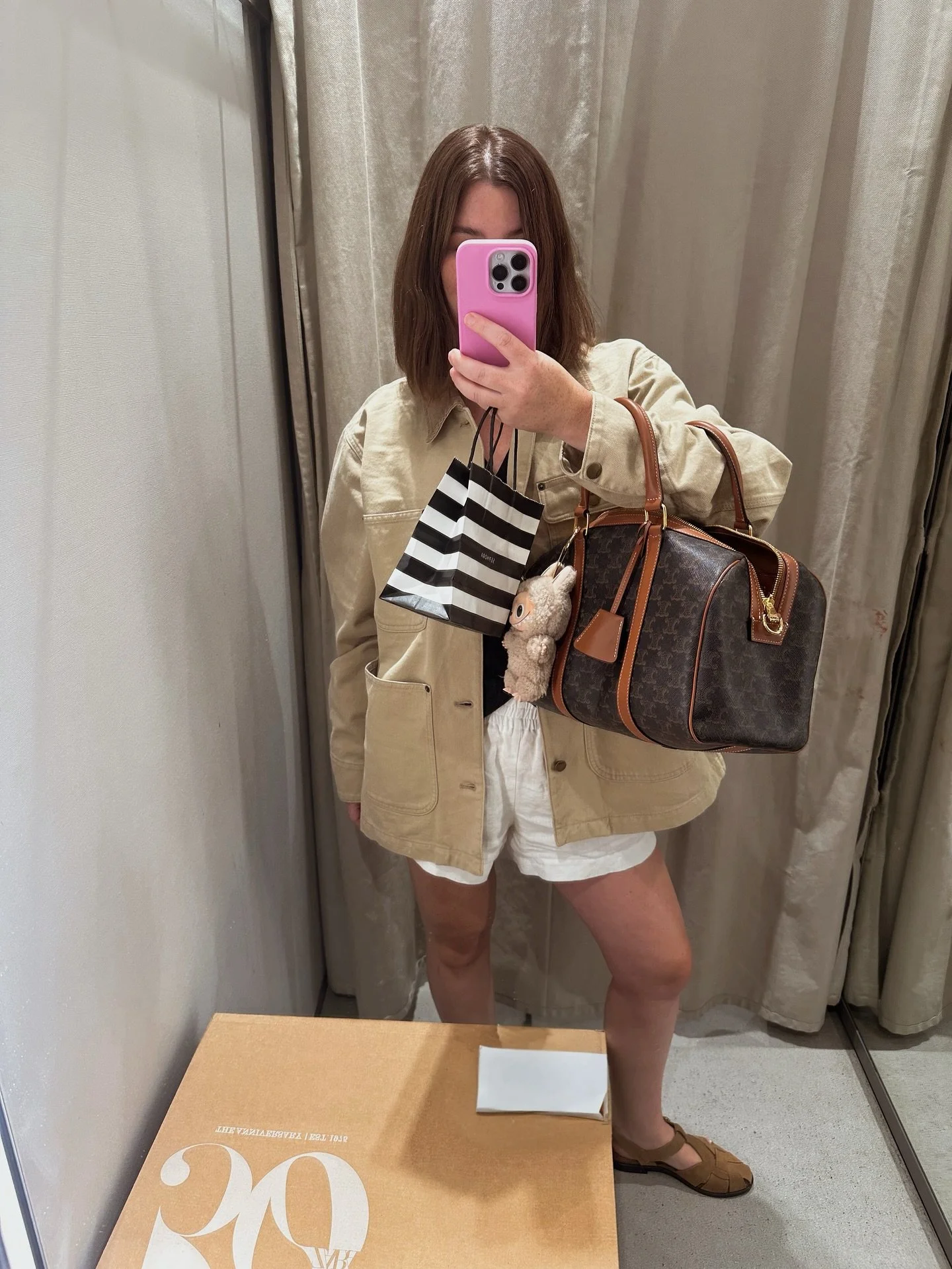 It&rsquo;s still hot here in Tn, but I will be wearing this jacket all weekend long. It&rsquo;s a light layer that feels like fall 🤎 linked for you!