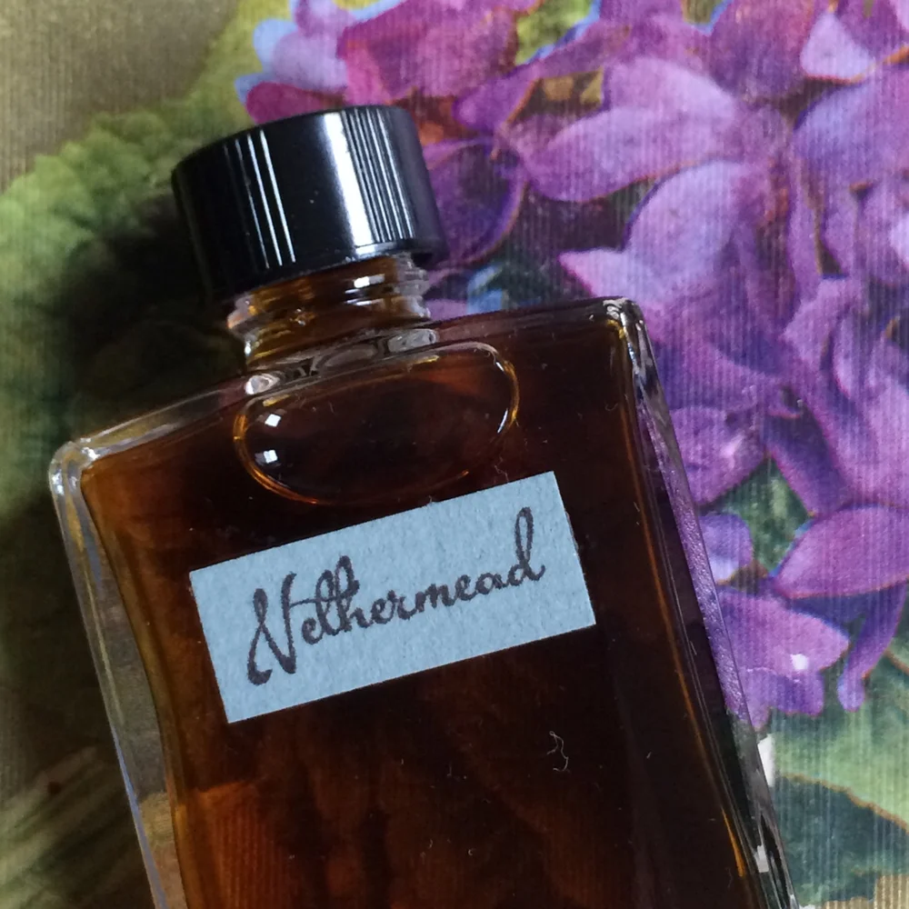Nethermead Natural Perfume-Alchemologie