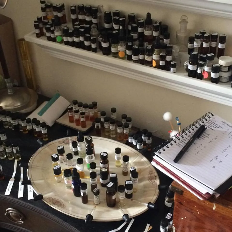 Bespoke Perfume Adjustment-Alchemologie