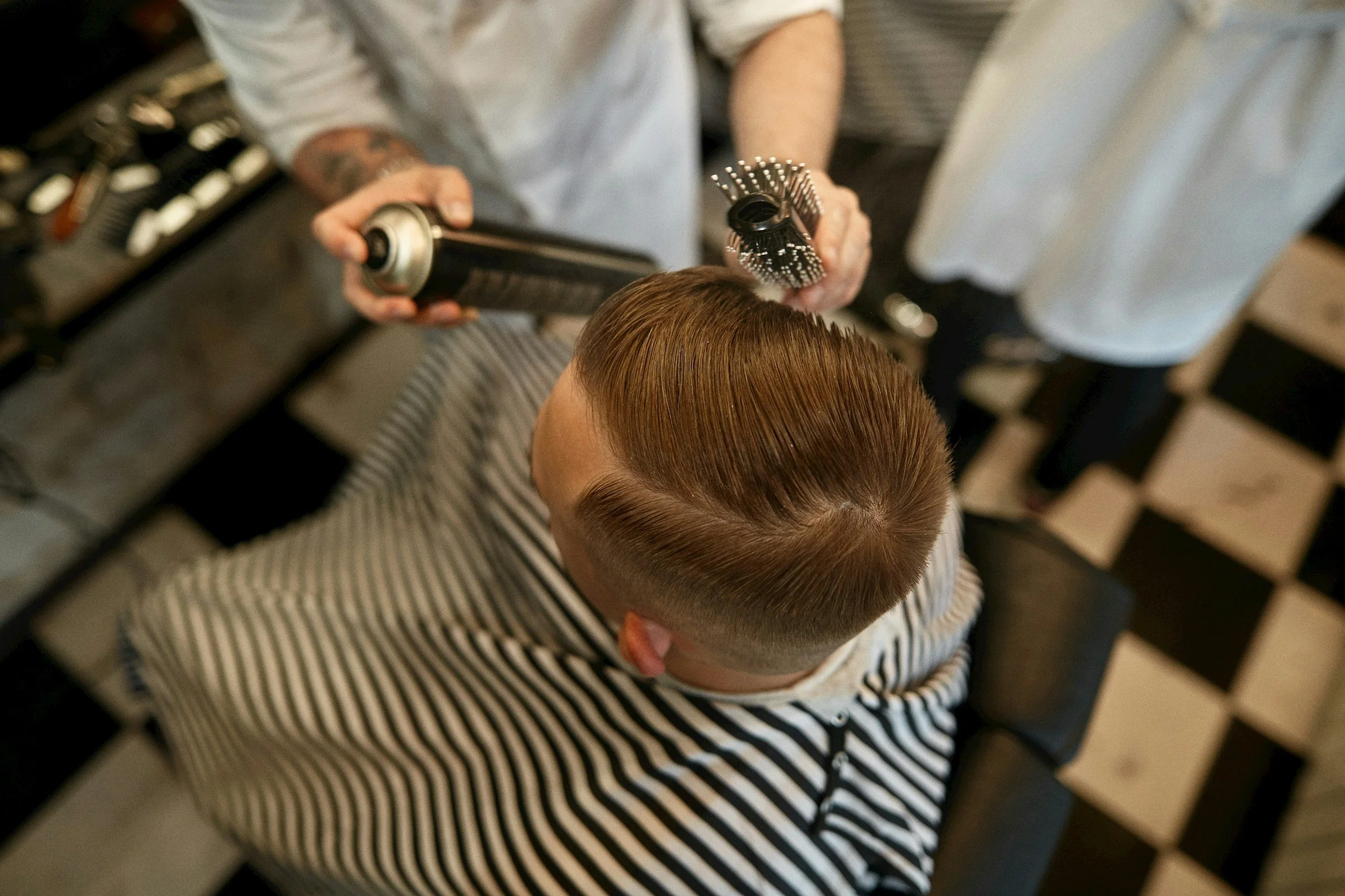 The Ultimate Guide to Men’s Haircuts in Chicago (2026)