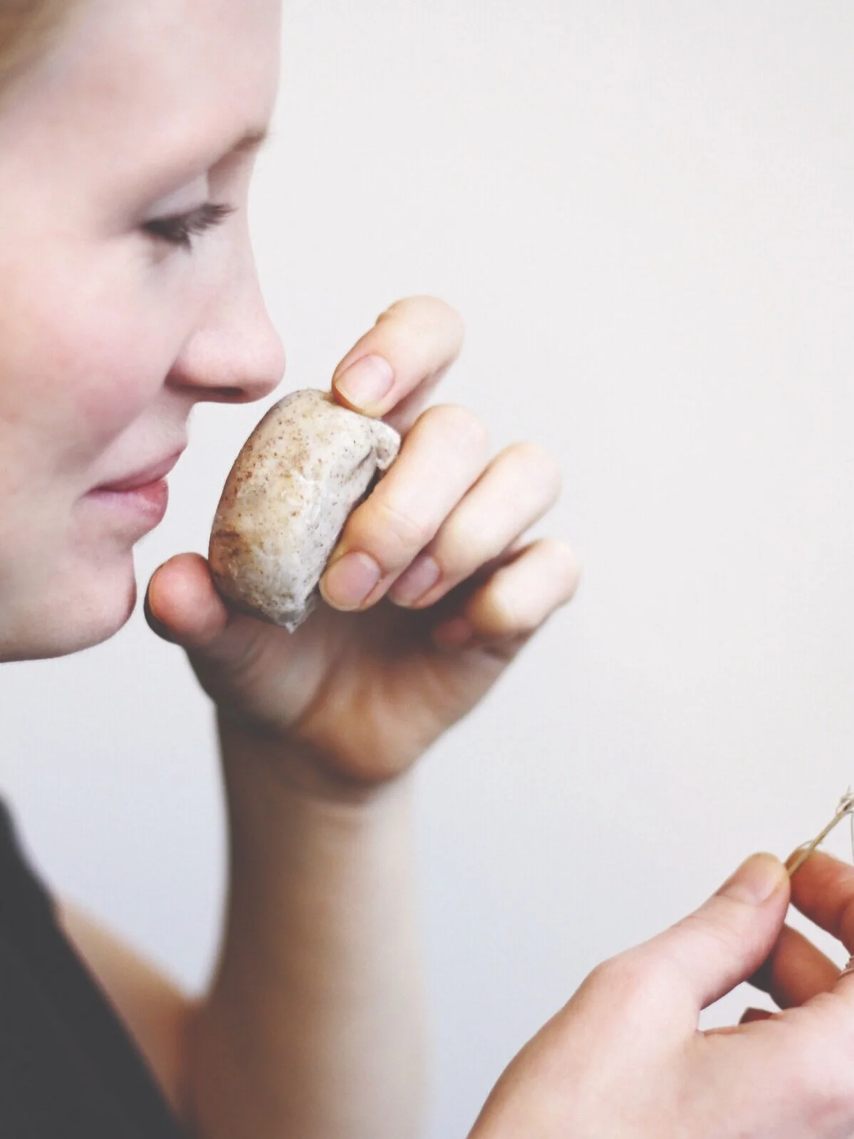 parfums-herstellen-diy-parfumoele-festes-parfum