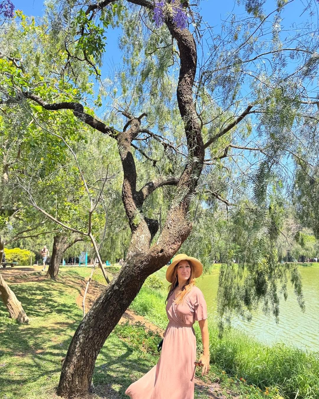 Kleine Erinnerung, dass wir Natur sind. Und es so unglaublich wichtig ist, uns mit ihr zu umgeben. Gerade werden wir Monate lang gem&uuml;tlich in unseren H&uuml;tten verbracht haben.

Verbundenheit mit der Natur&hellip; Biophilia&hellip;
Dieses wund