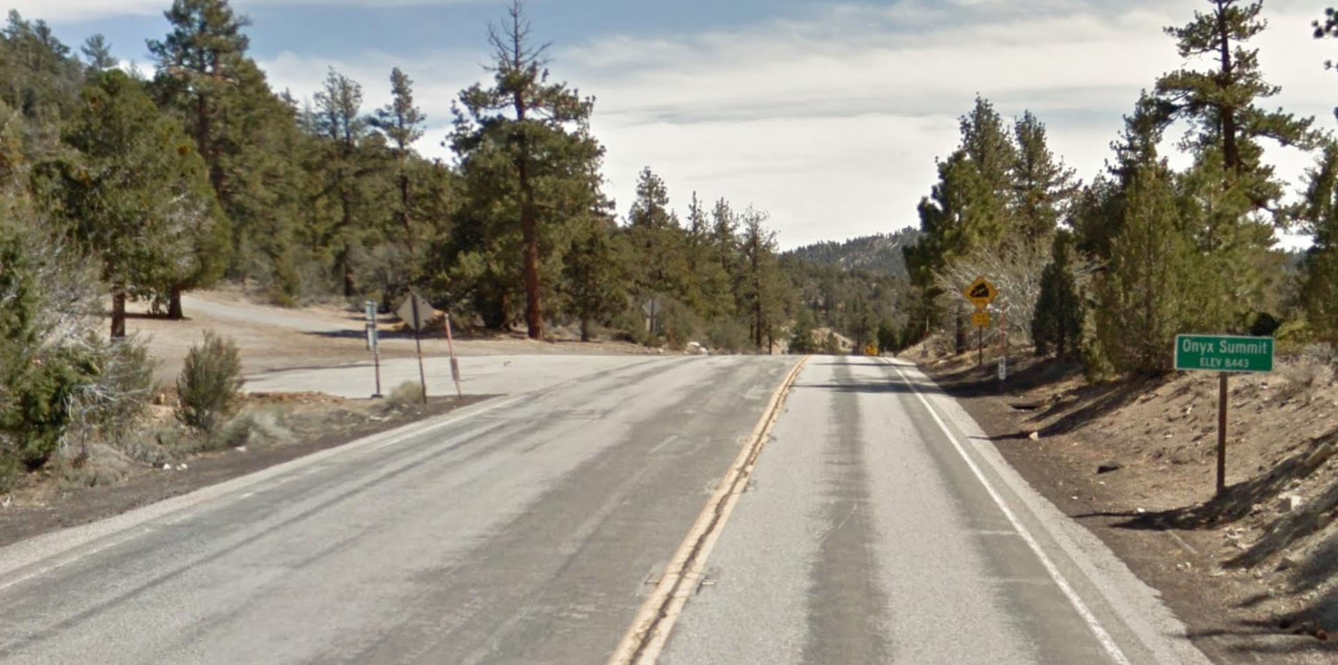 Hwy 38 @ Onyx Summit from the north side: Downhill truck signs says 6% for next 5 miles! What3Words: always.lazy.supernatural - how fitting is that!