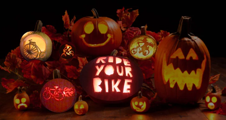 Happy Hallowe'en (Costumes not requiered!)