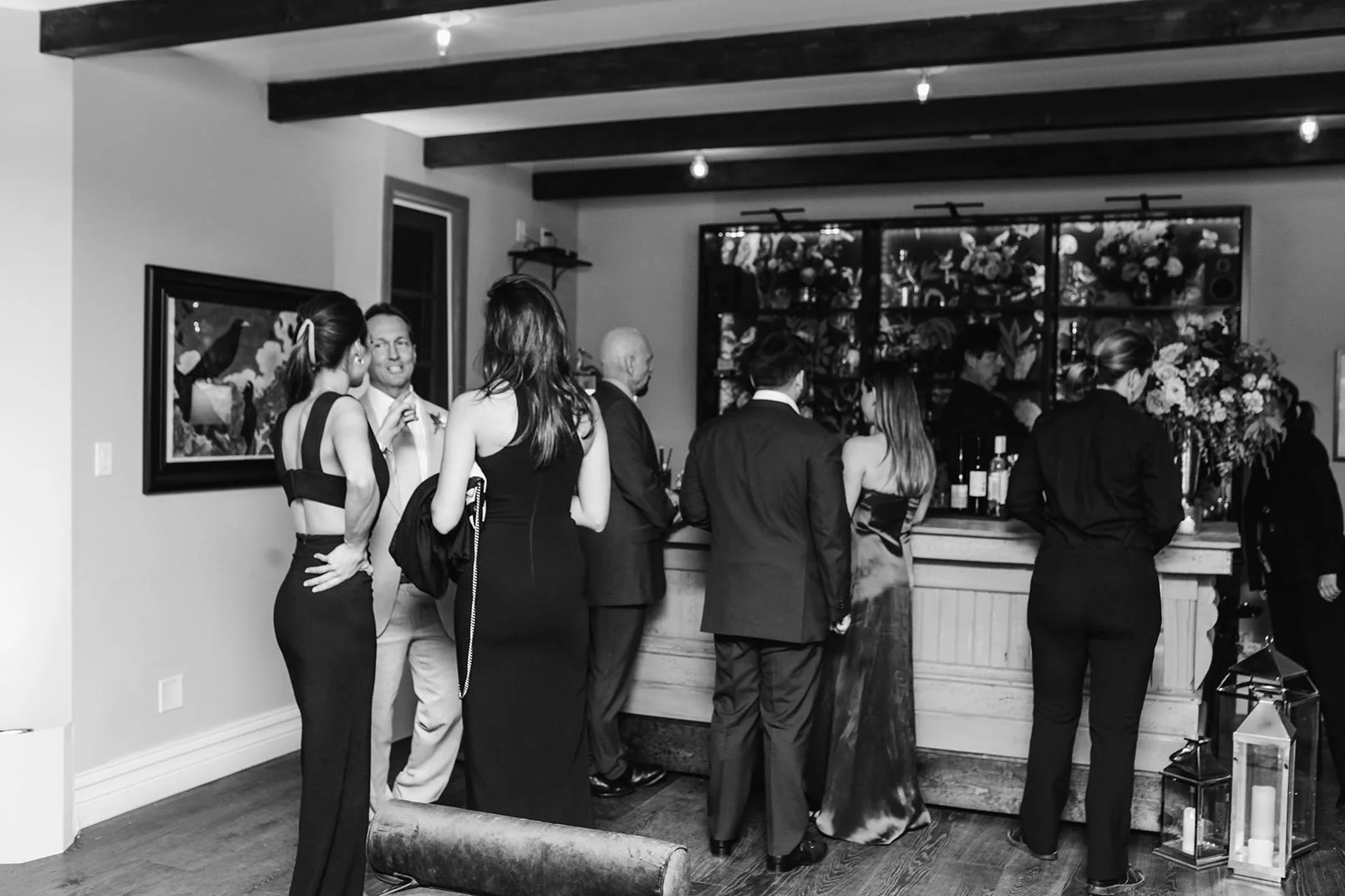 Tamiandroy-Library-Bar-B+W-Malibou-Lake-Lodge.jpg