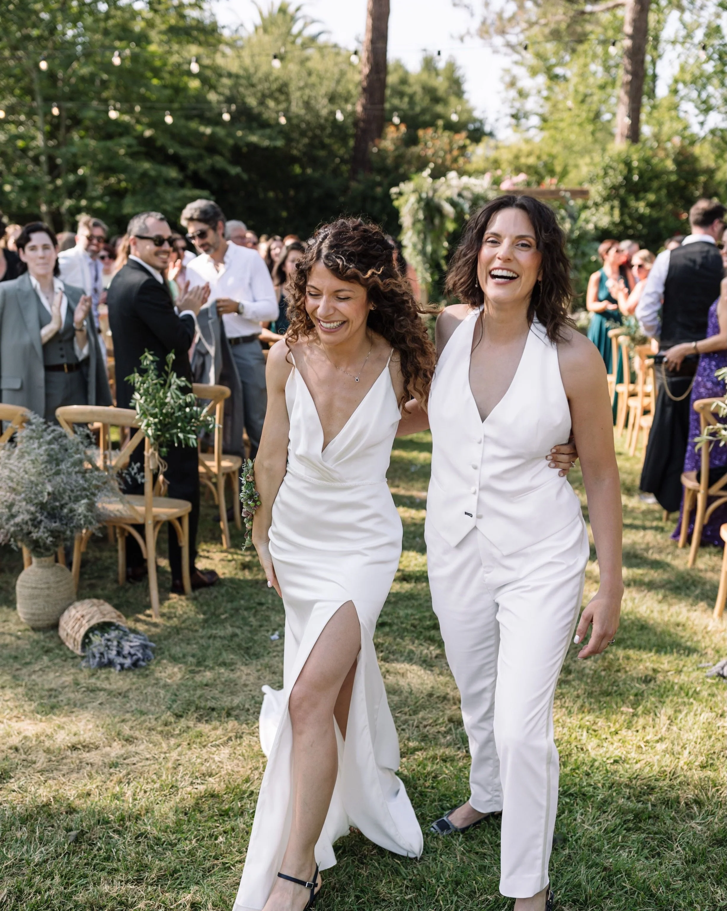 Sometimes the exit feels just as exciting as the entrance.

Our lawn ceremonies give guests a front row seat to that just-married moment,  and for us it never gets old watching it all unfold.
Photographer:  @brittneyraine 
 #lawnceremony #justmarried