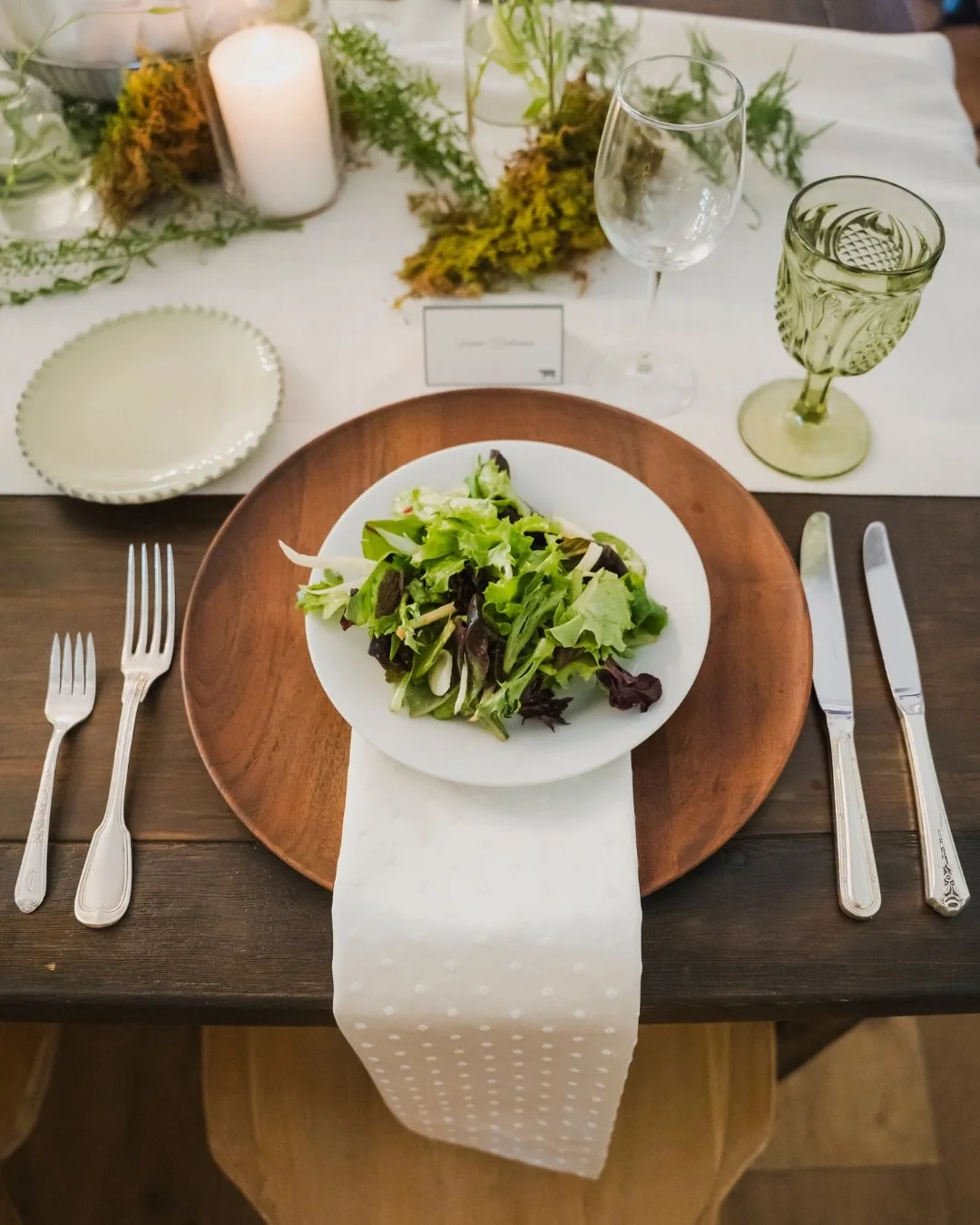 A setting that feels like an escape, and a dining experience guests don&rsquo;t forget.

We loved this note about being &ldquo;taken to another place&rdquo;... every detail, from the food to the atmosphere, came together so seamlessly.

Photographer: