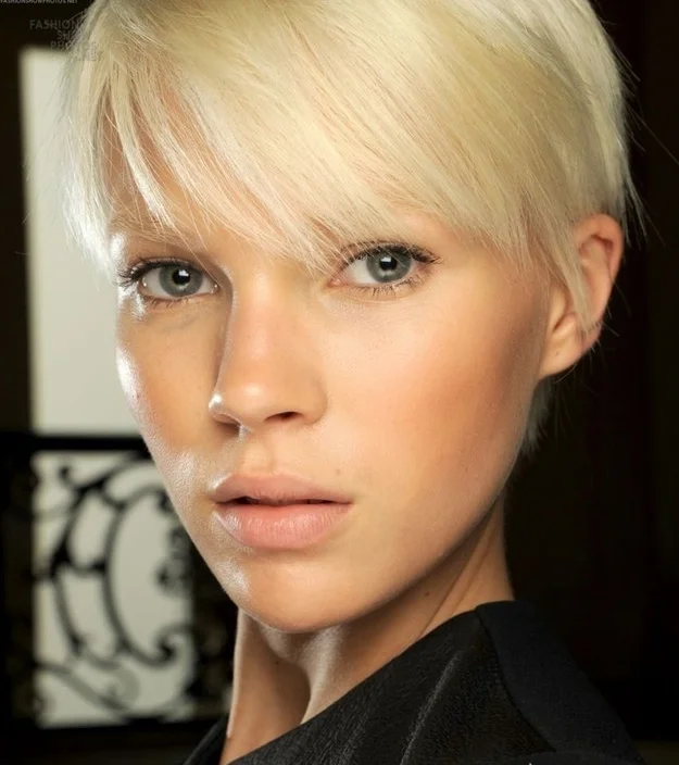 buzzfeed // here's what top professional models look like without makeup