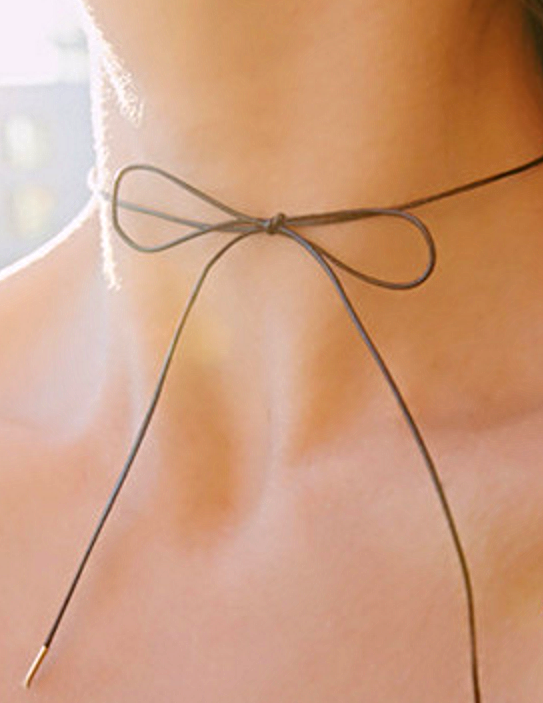 lust list // leather choker