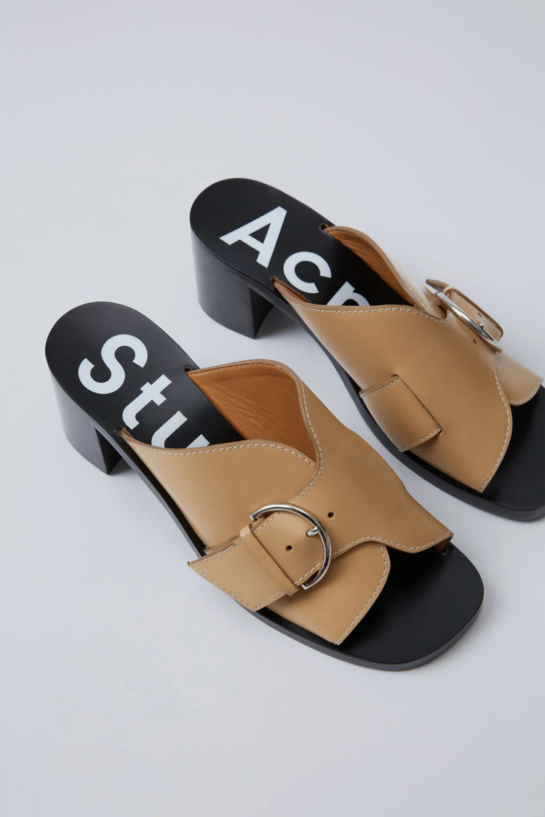 lust list // camel mules