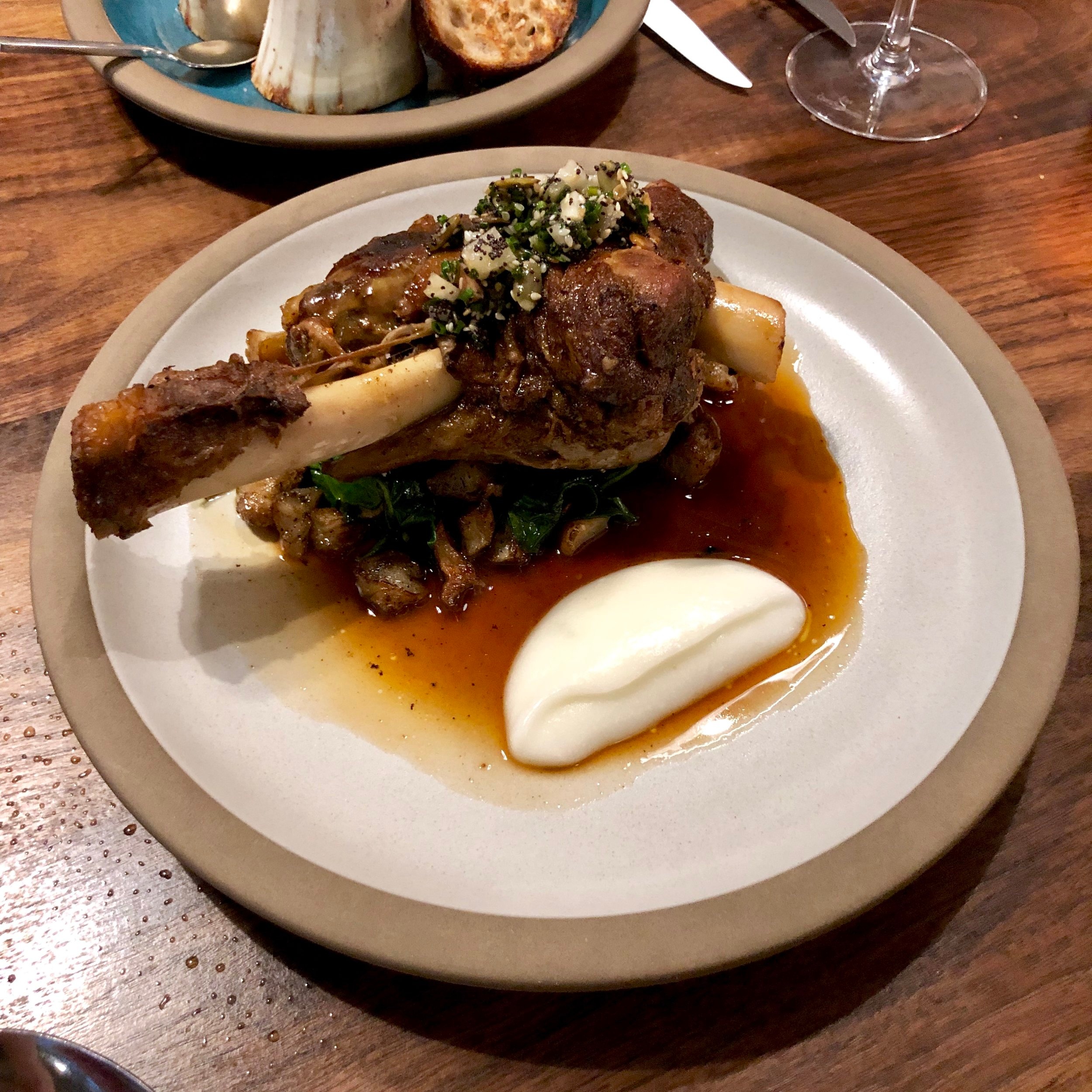  lamb shank // spinach, sunchoke, salsa de semillas, toum 