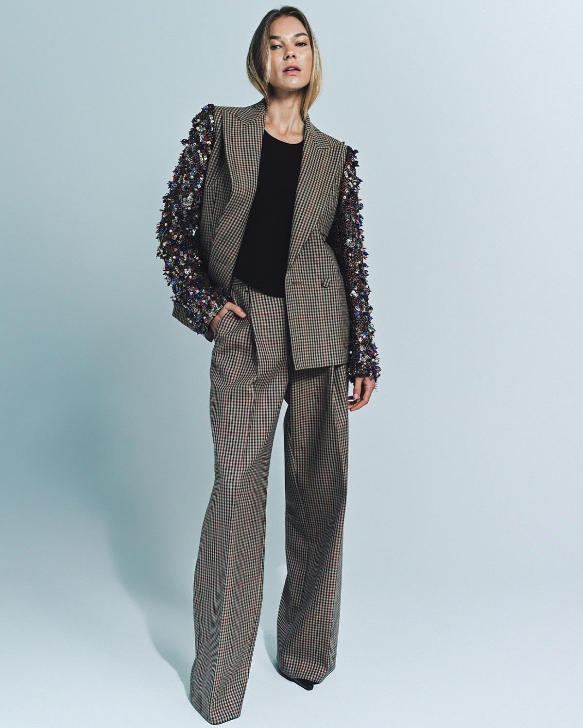 @driesvannoten for @maxfieldla ✨
.
.
#workflow #maxfield #driesvannoten #sequins #sparkle #menswear #blazer #suit #fashion #highfashion #brittmaren #mood #photogenics #glamour #modellife #onset #plaid #details