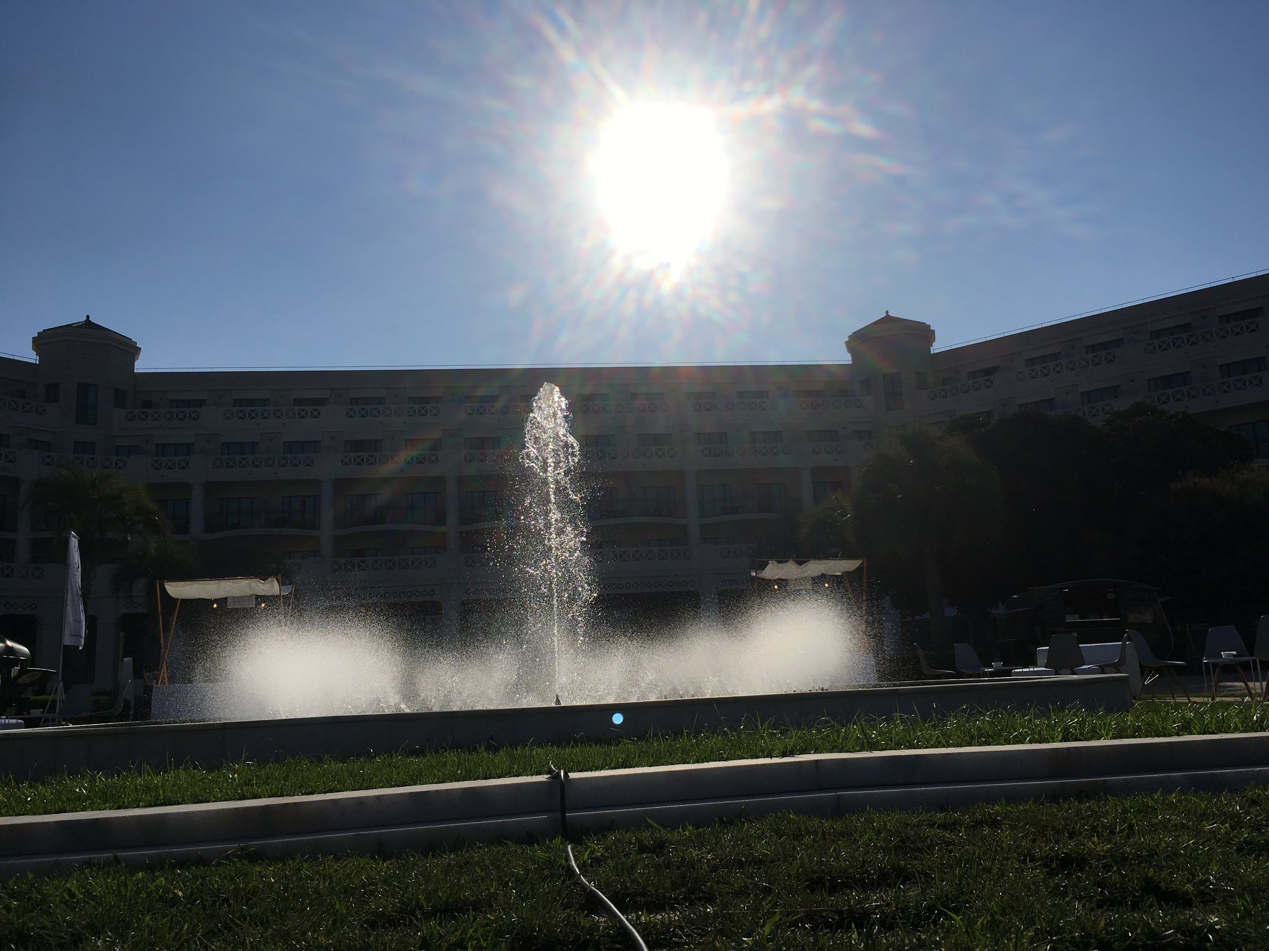 hotel_balneario_fountain.JPG