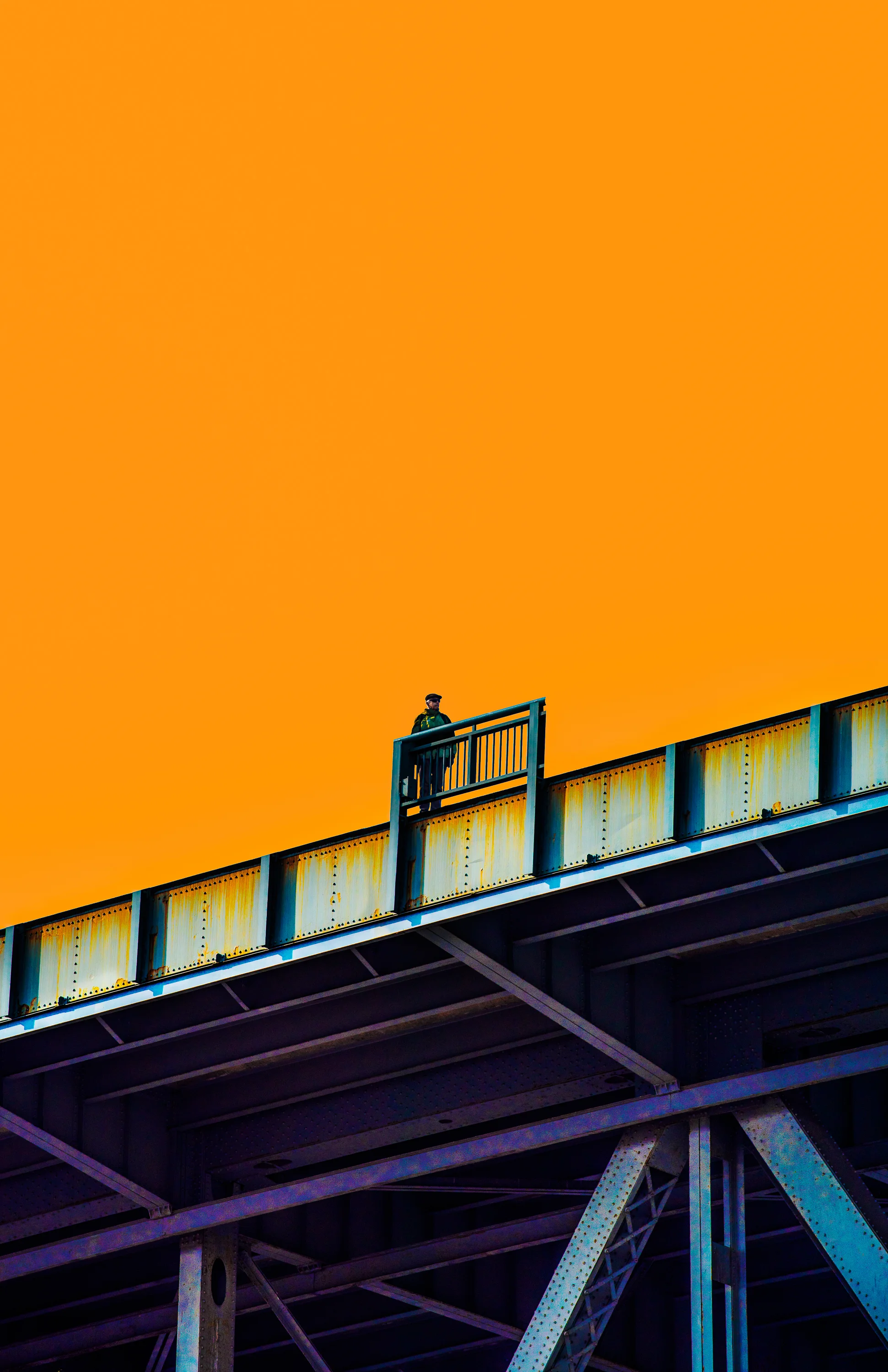 Manonthebridge-2.jpg