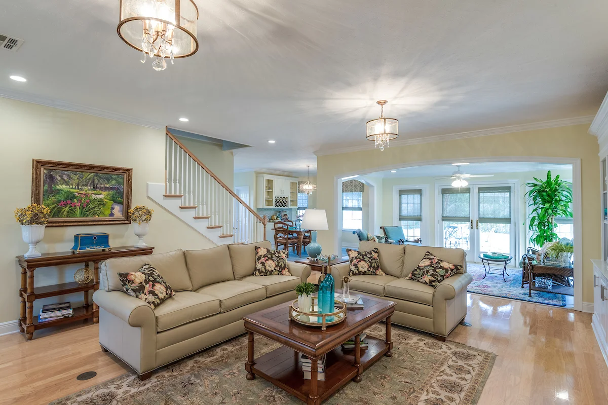 traditional style living room new orleans interiors khb interiors
