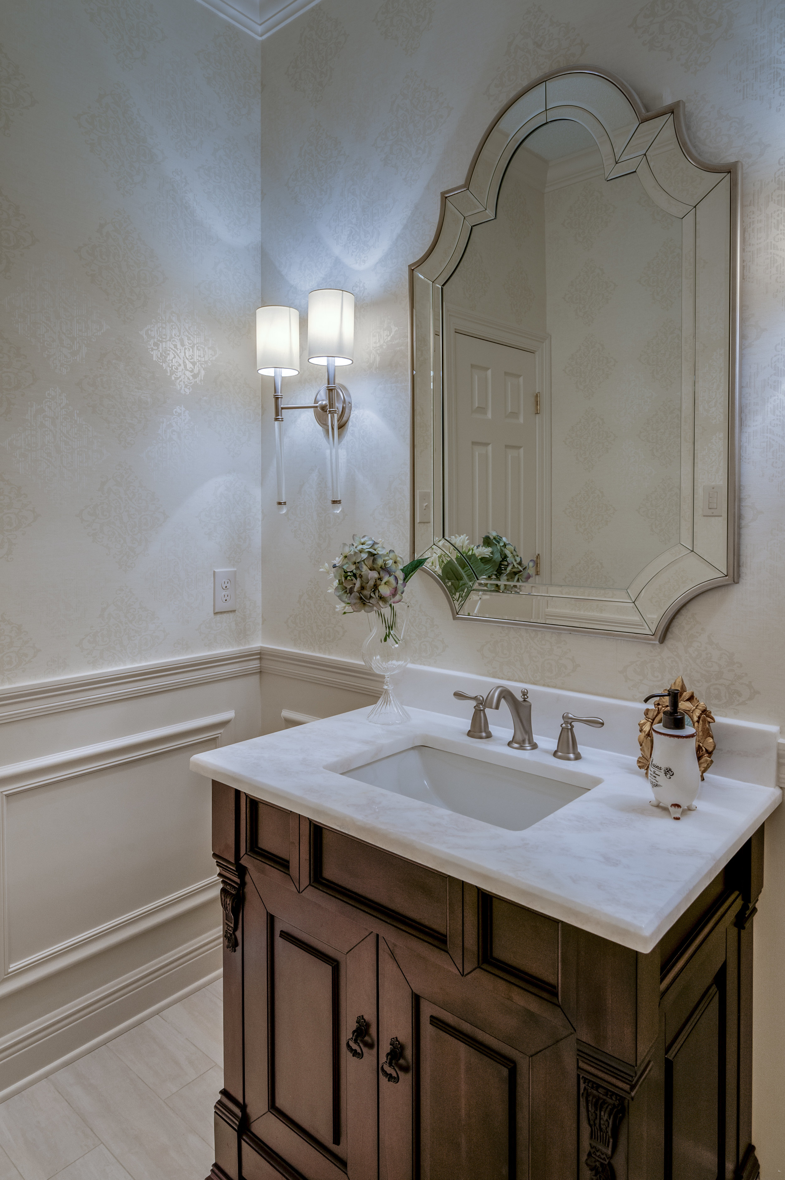 KHB Interiors powder room new orleans interior designer old metairie lakeview interior decorator.jpg