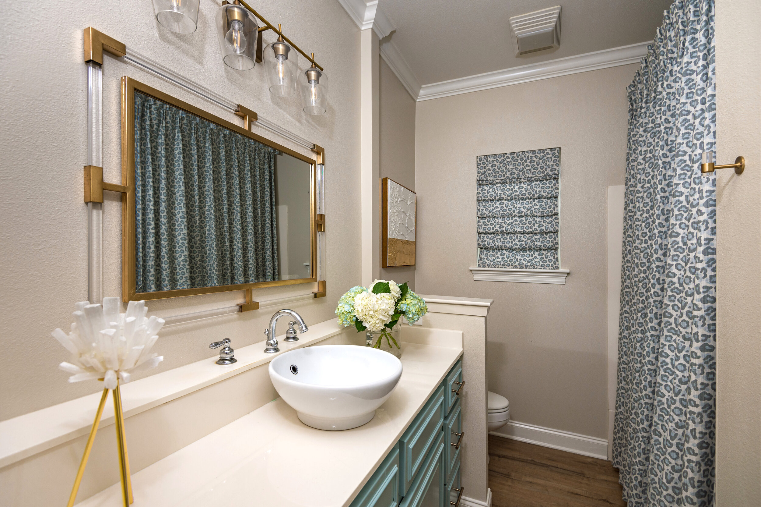 kelly hopkins brown powder room metairie designer decorator new orleans .jpg