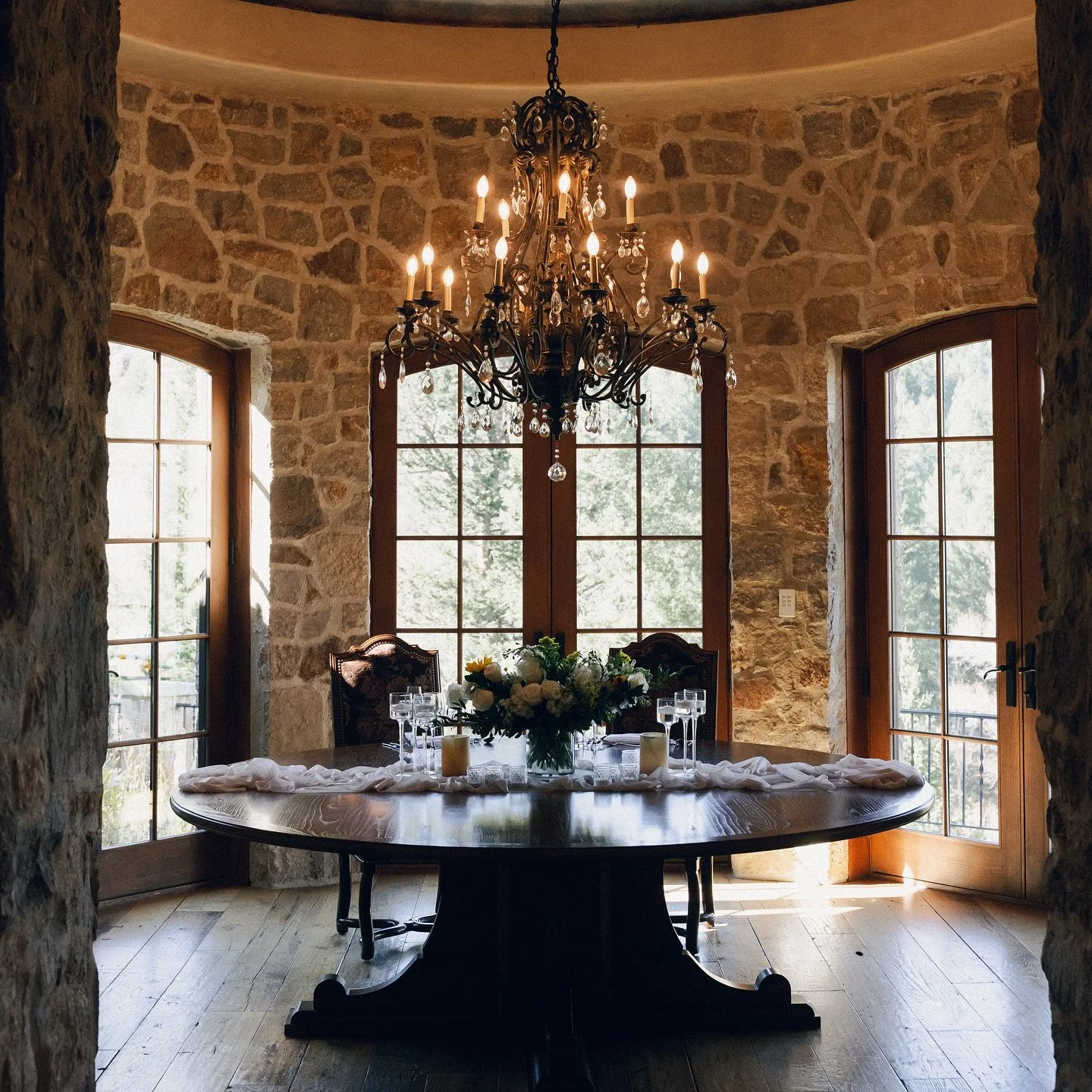 You come to Vail to ski, relax, and celebrate. Let me handle the food.

Private chef services for celebrations, vacation dinners, and everything in between.

Go to 👉 eatdankfood.com or DM to book.