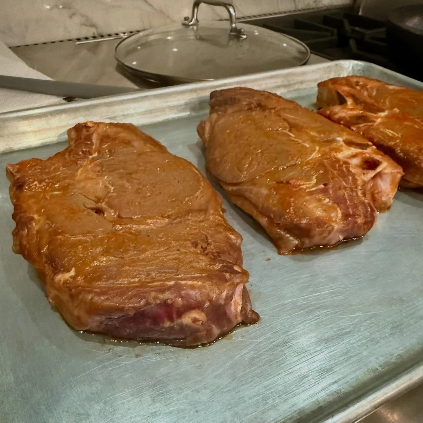 Ever marinated an entire ribeye in gochujang?

Well you shoulddd &lsquo;cause it&rsquo;s next level. If you don&rsquo;t know what gochujang is - it&rsquo;s a fermented chili paste that is sticky, sweet, and caramelizes beautifully.

@r.farmers.market