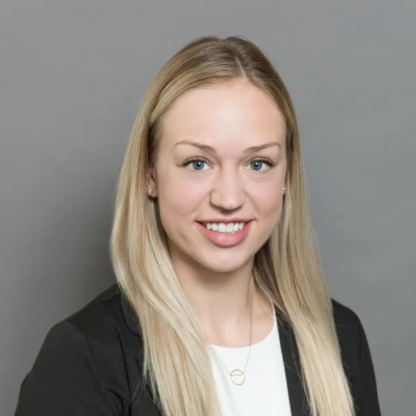 Headshot_2018.jpg