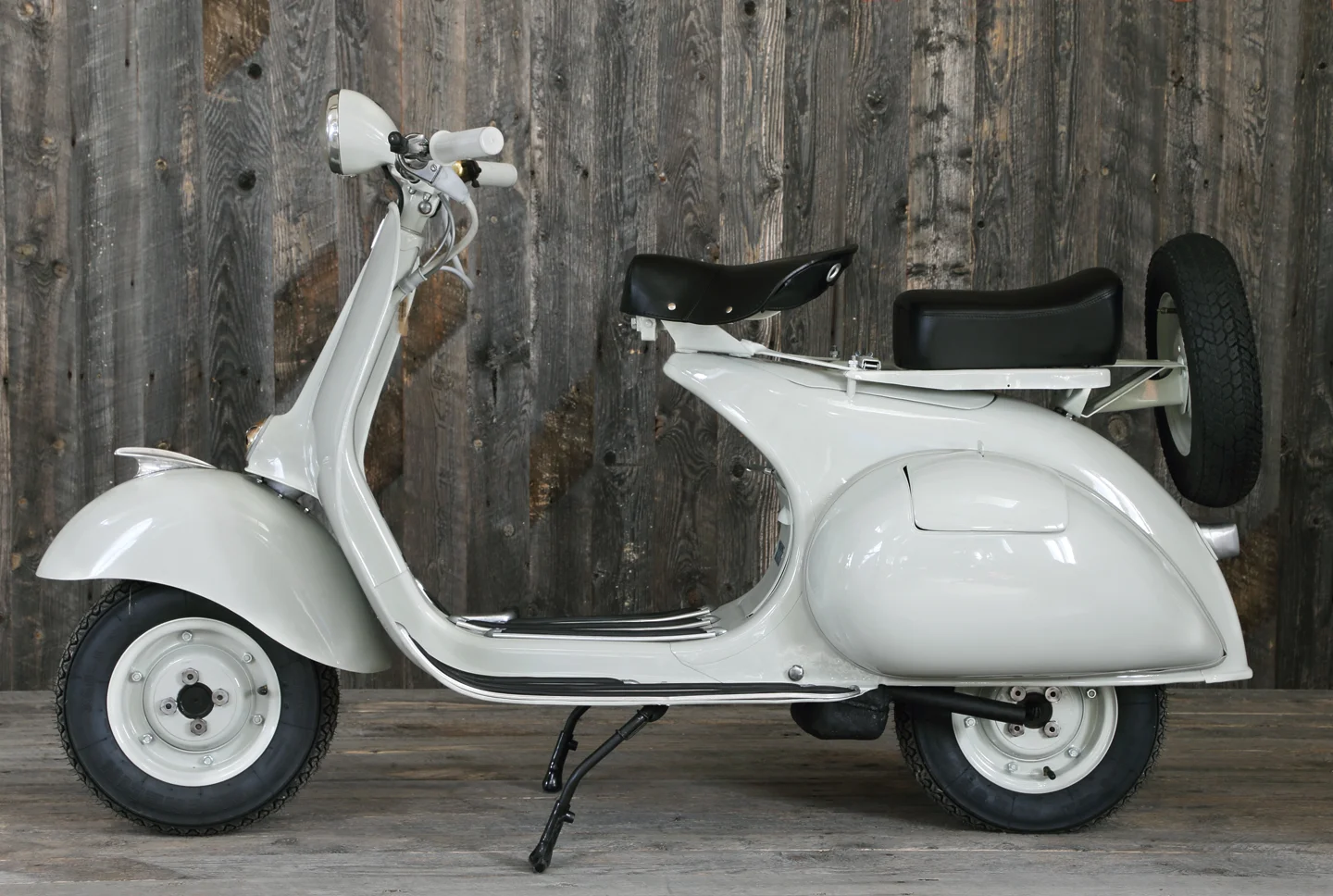 1956 Vespa VL3 1.JPG