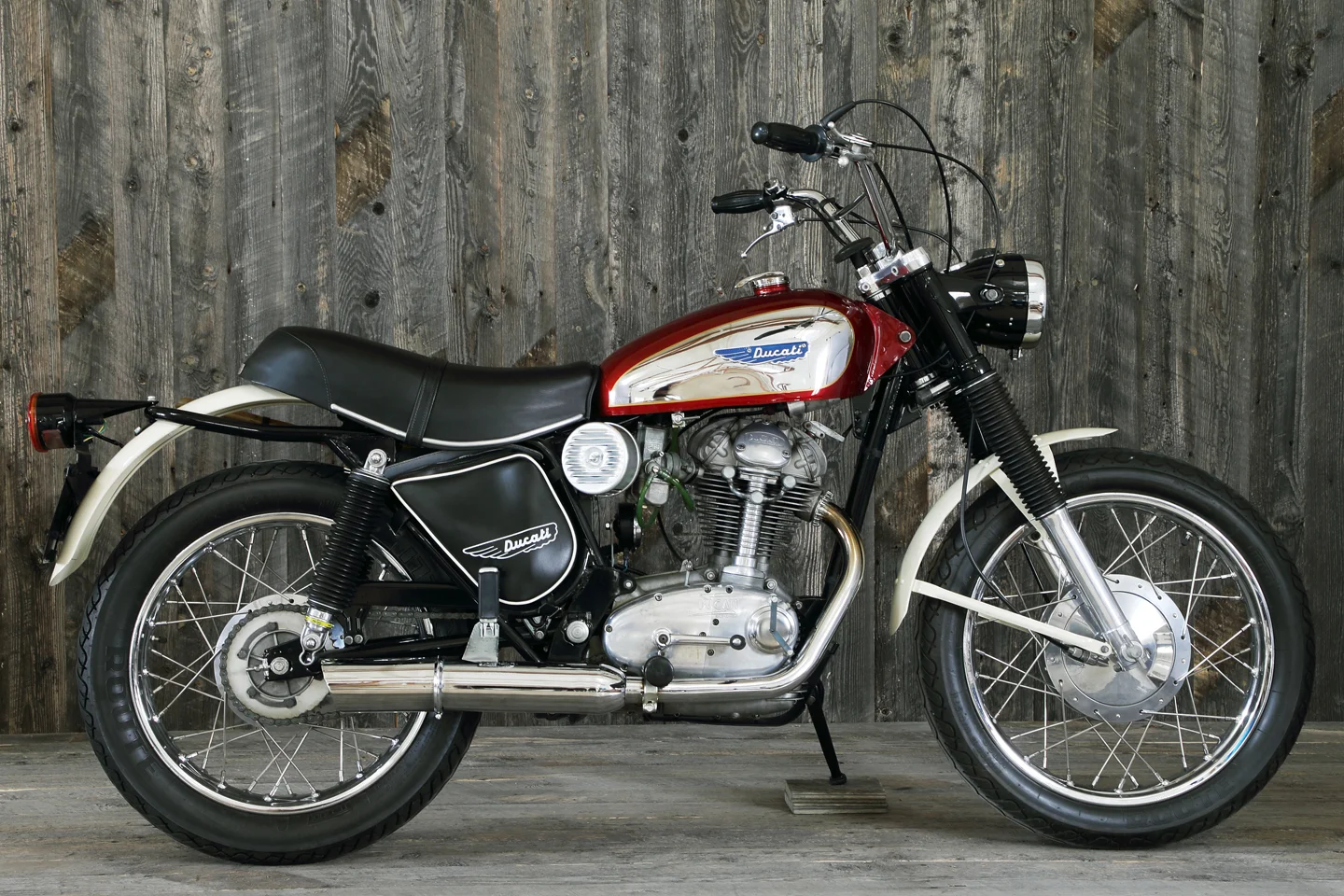1969 DUCATI SCRAMBLER1.JPG
