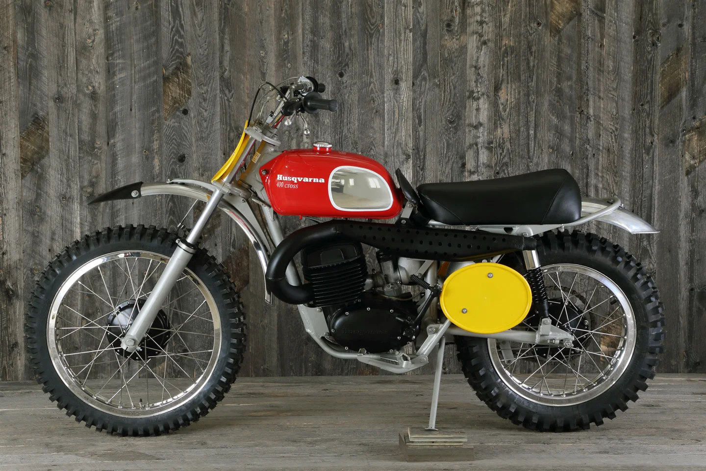 1971 Husqvarna 400 Cross 2.JPG