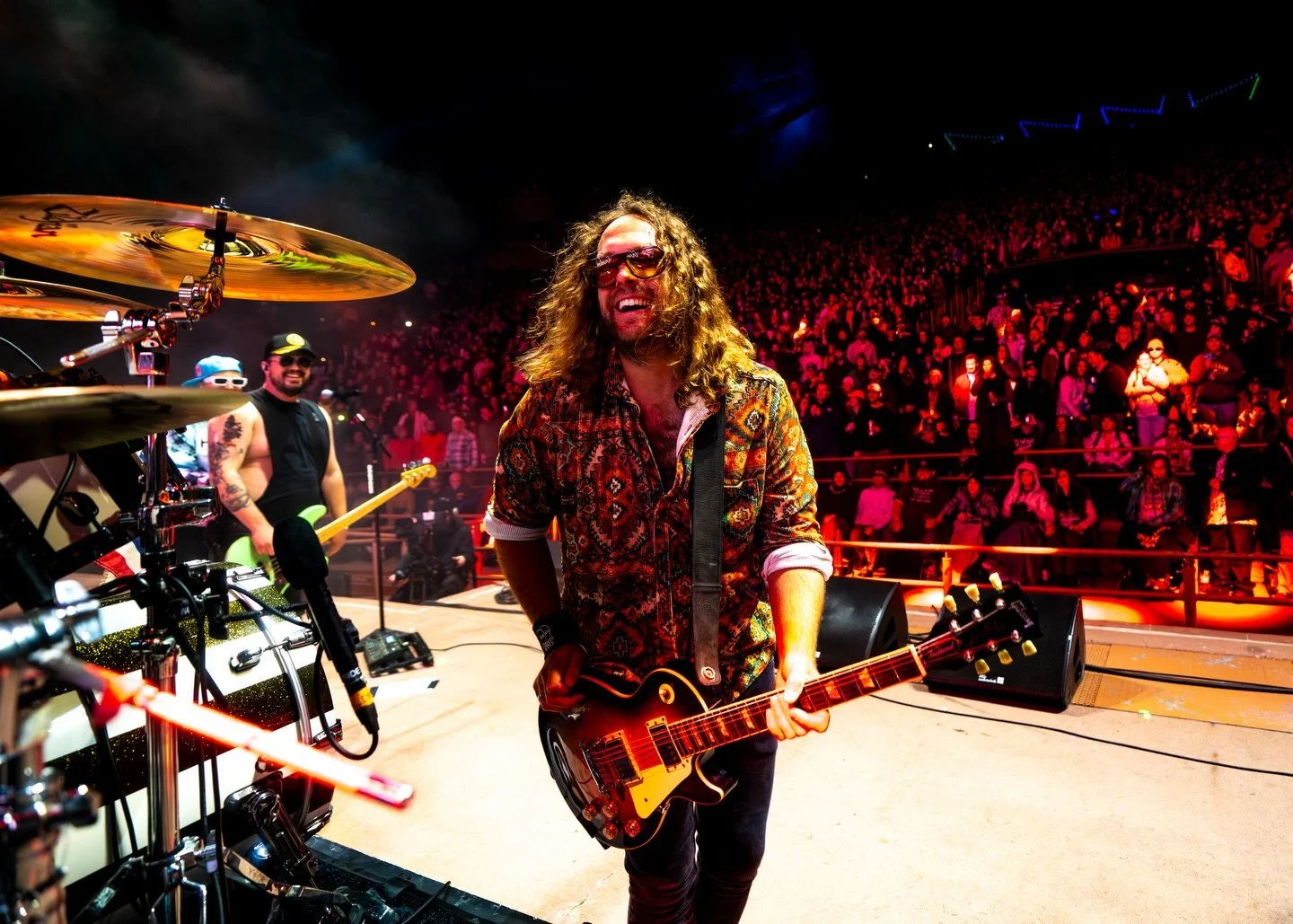 Thank you Red Rocks 🫡 
Best one yet!!

📸 @mikedenim 
🏔️ @redrocksco 
🎶 @pepperlive 
🎸 @gibsonguitar