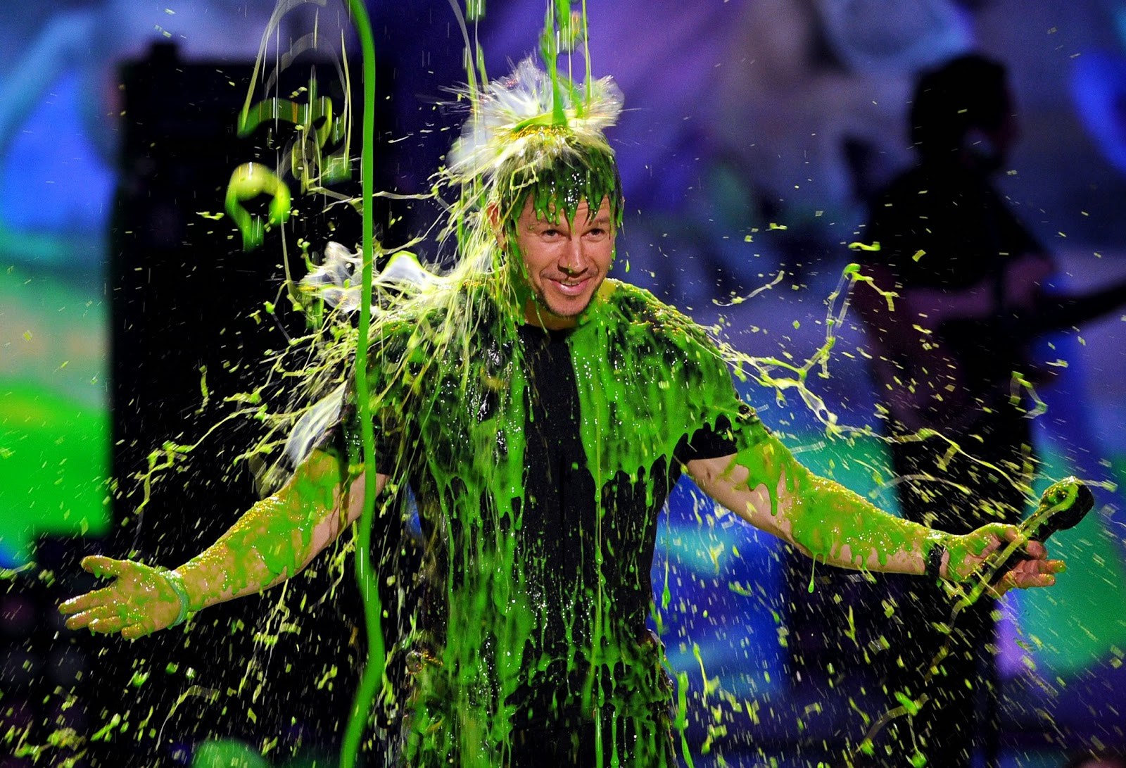 Mark_Wahlberg_Getting_Slimed_At_Nickelodeon_27th_Annual_Kids_Choice_Awards_2014_Nick_KCA_Slime.jpg
