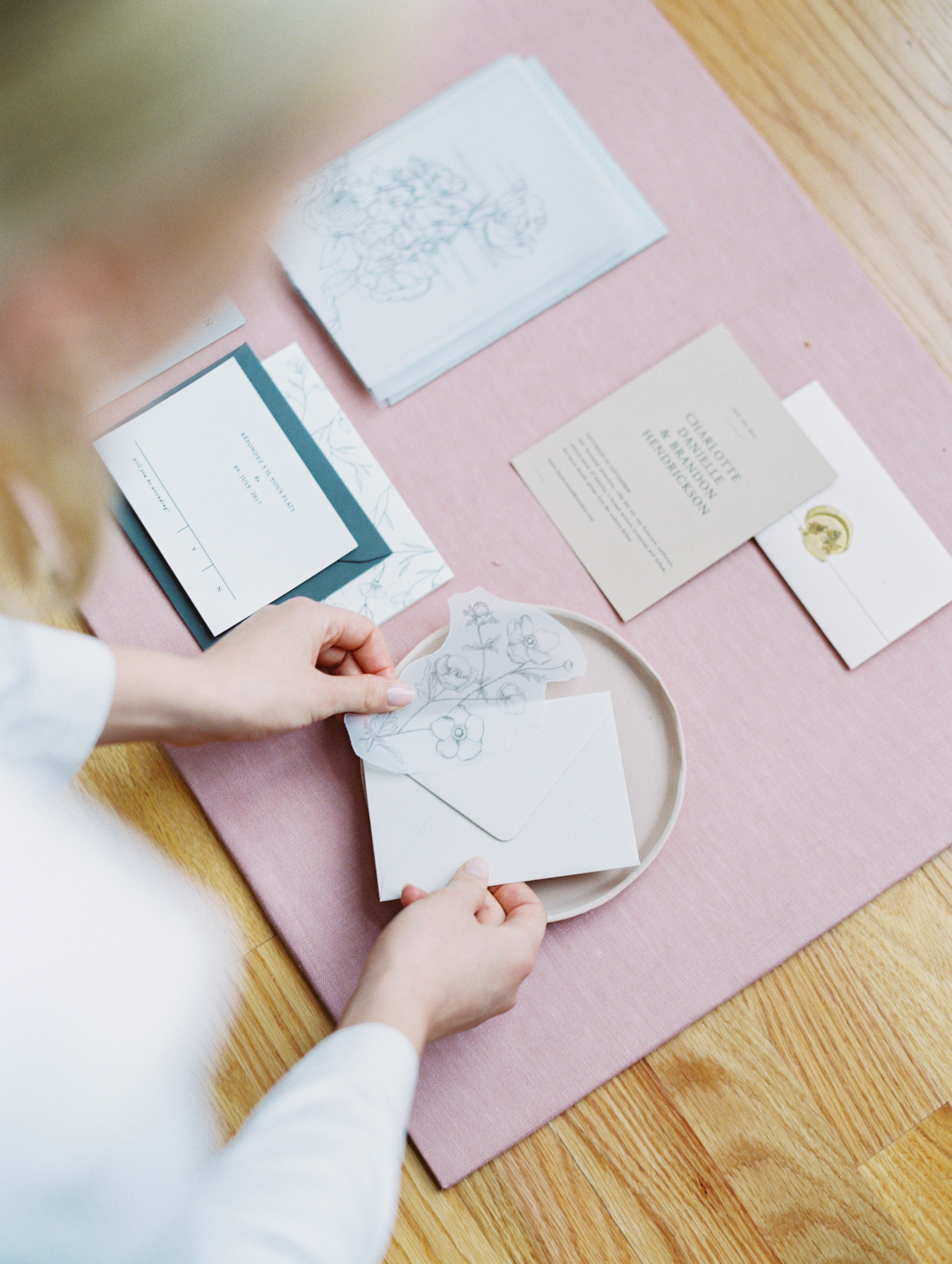 Image: Darcy Benincosa | Styling Board: Shop Romanticist