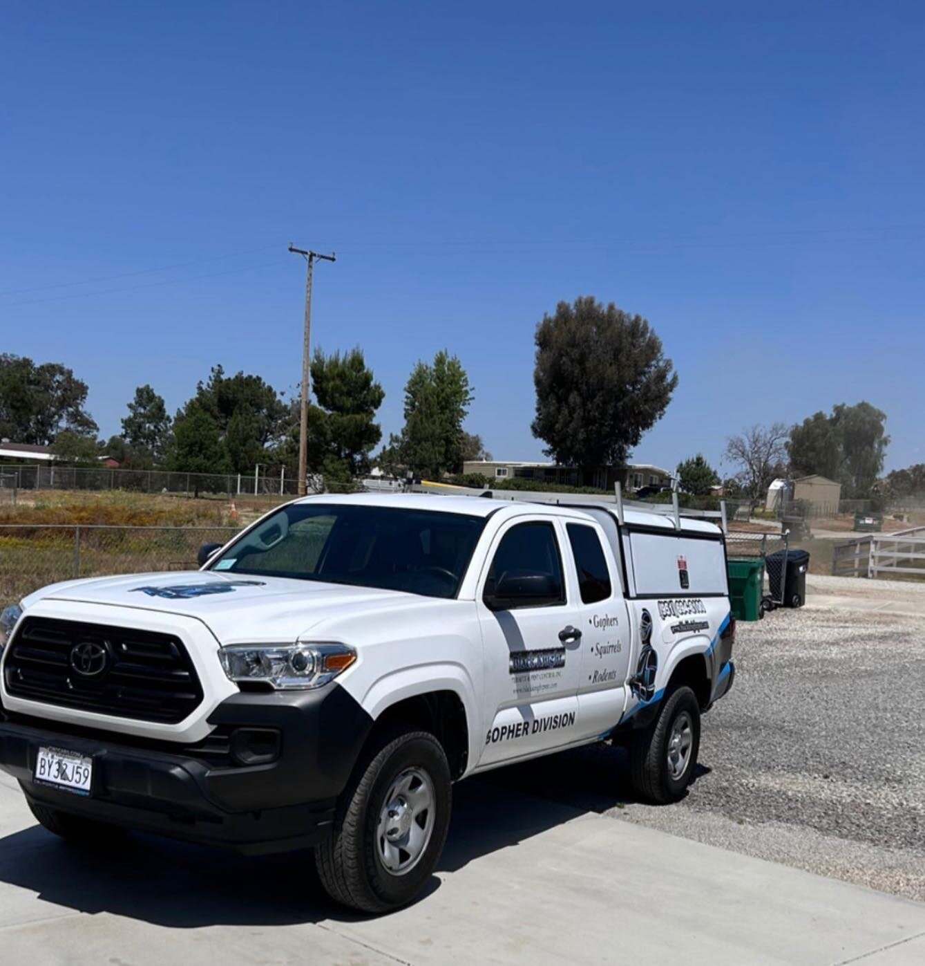 Hope everyone had a wonderful start to the week! Monday Gopher Division has been out around the town saving lush greenery from the destruction of gophers. 

#gophers #PestTips #PestPrevention #gopherfree #Temecula #mondayvibes #LocalBusiness #Local #