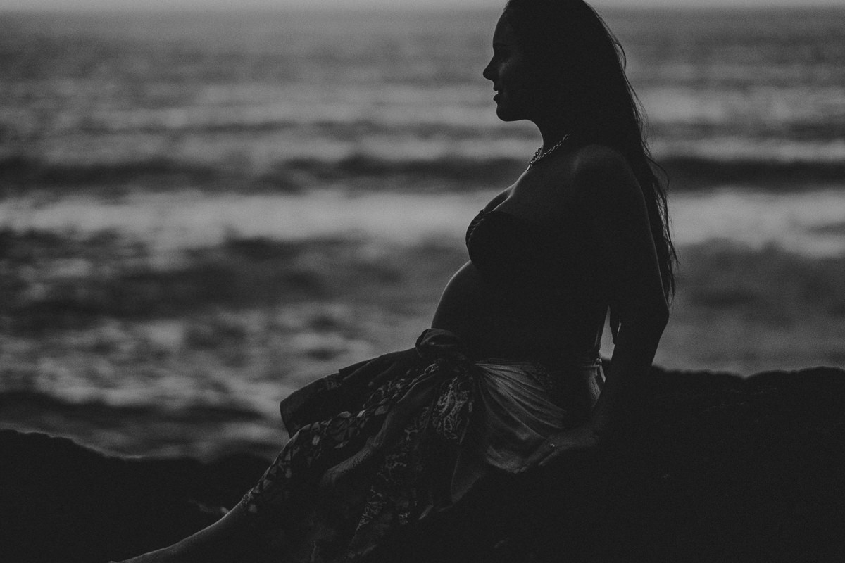 Tina-Webster-Maternity-shoot-Fingal-Head_LR-11.jpg