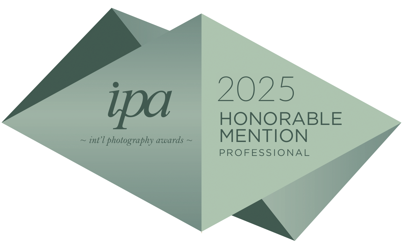International Photography Awards,  honorable mention in the  share on social media in event-concert
