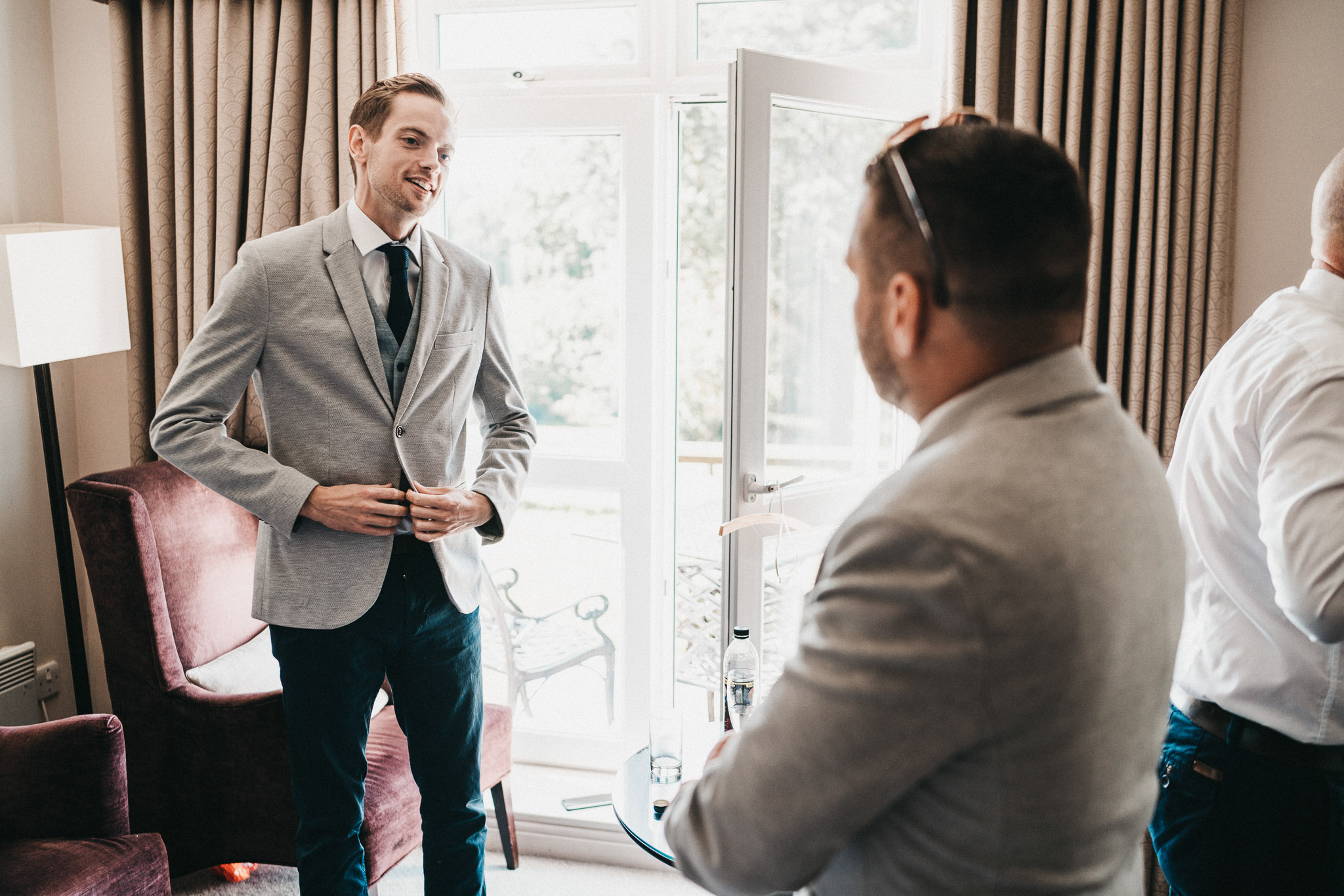 groomsmen-getting-ready