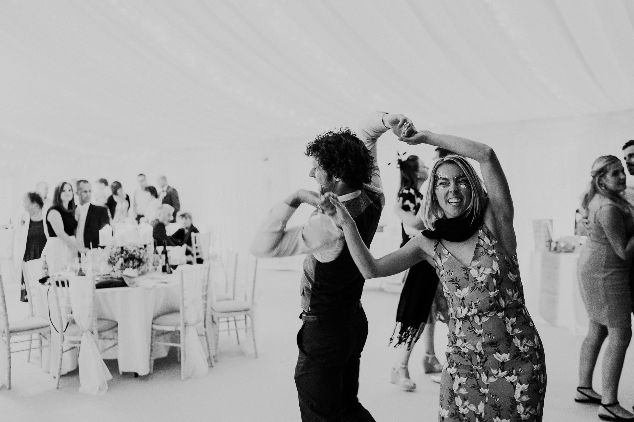 fun-wedding-photography