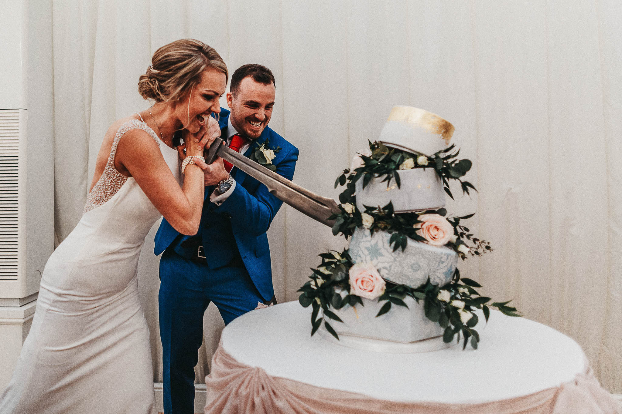 sword-cake-cutting