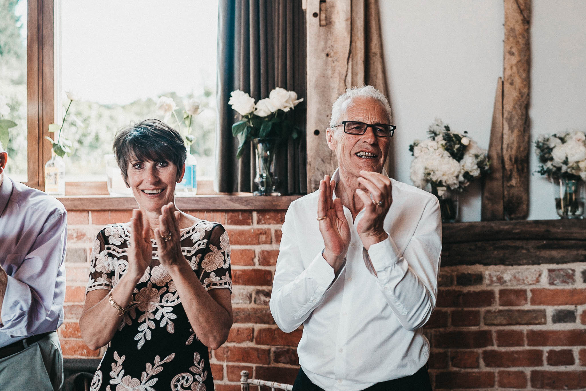 guests-applauding
