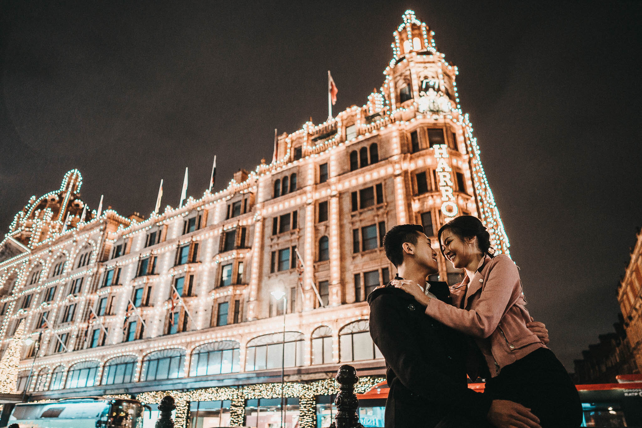 london-engagement-shoot