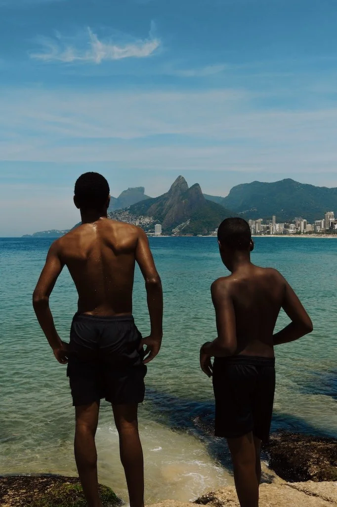 Arpoador Rio de Janeiro by Eric Van Nynatten.jpg