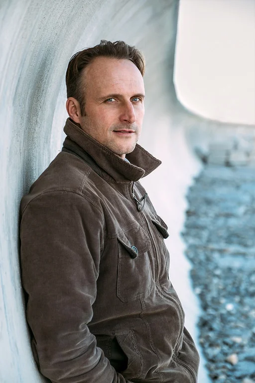 Miller_Headshot_Lambert-Final2-XL.jpg