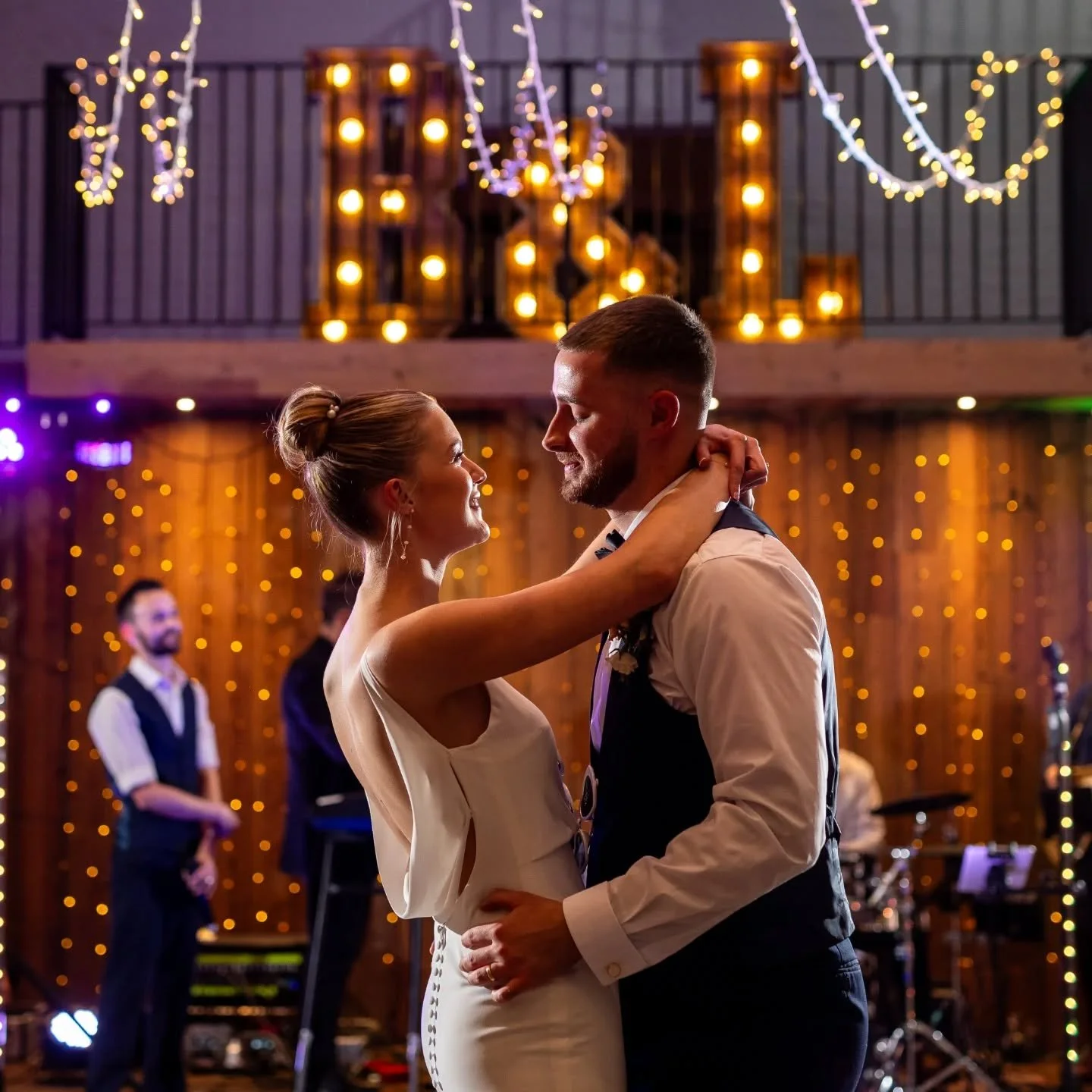 Now taking wedding photography bookings for 2026/27. Get in touch for a quote today 💌

Suppliers -
@floralsistas
@blushphotographysuffolk
@adella_bridal
@shellbe.makeup
@sassasbespoke
@epic.events.norfolk
@oxneadhallweddings
@uniquenorfolkvenues

#n