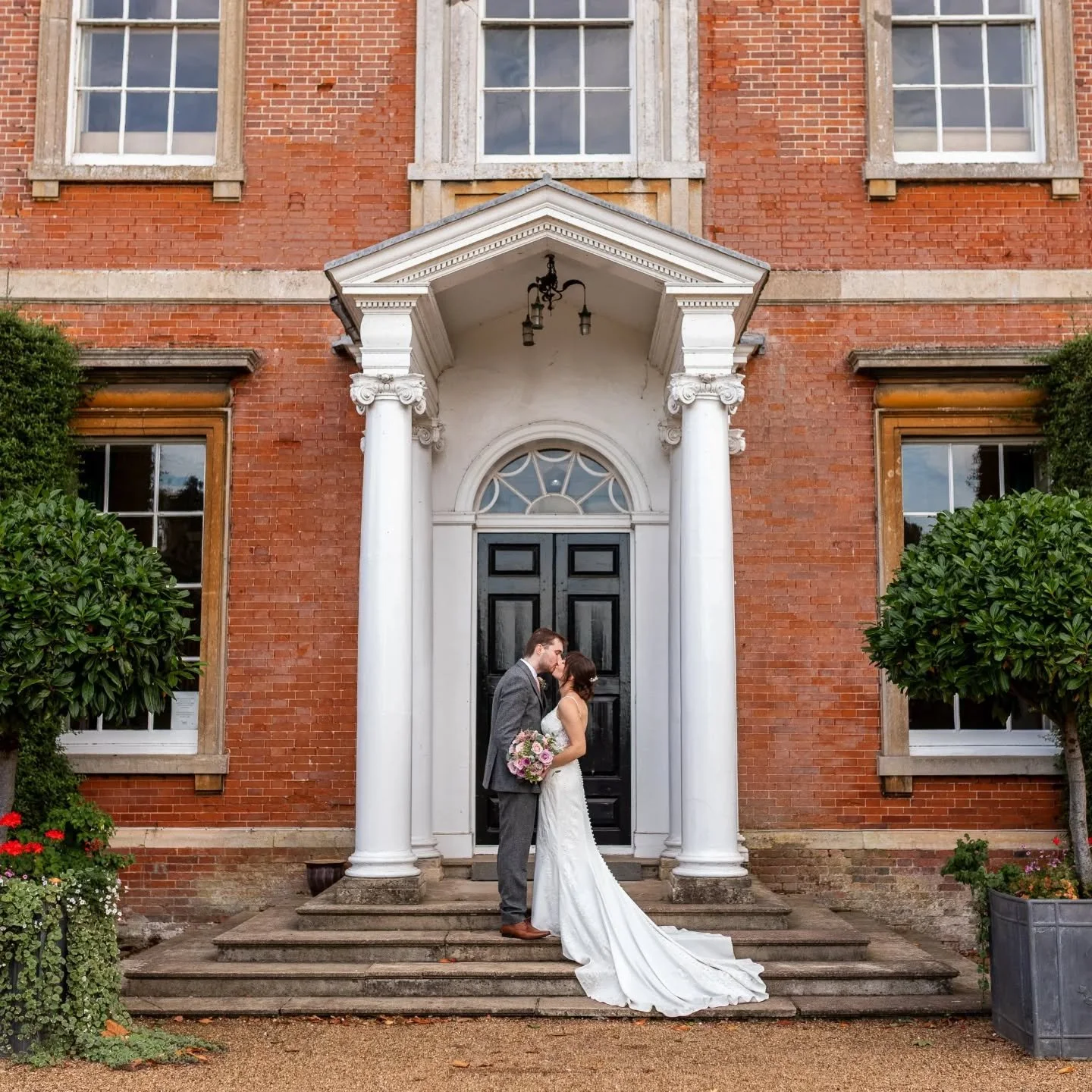 A few of my favourite shots from Laura &amp; Ashley's wedding at the stunning Wymondham Abbey &amp; reception at @kimberleyhallnorfolk with their nearest &amp; dearest! ✨

#norfolkwedding #norfolkweddingphotographer #londonweddingphotographer #suffol