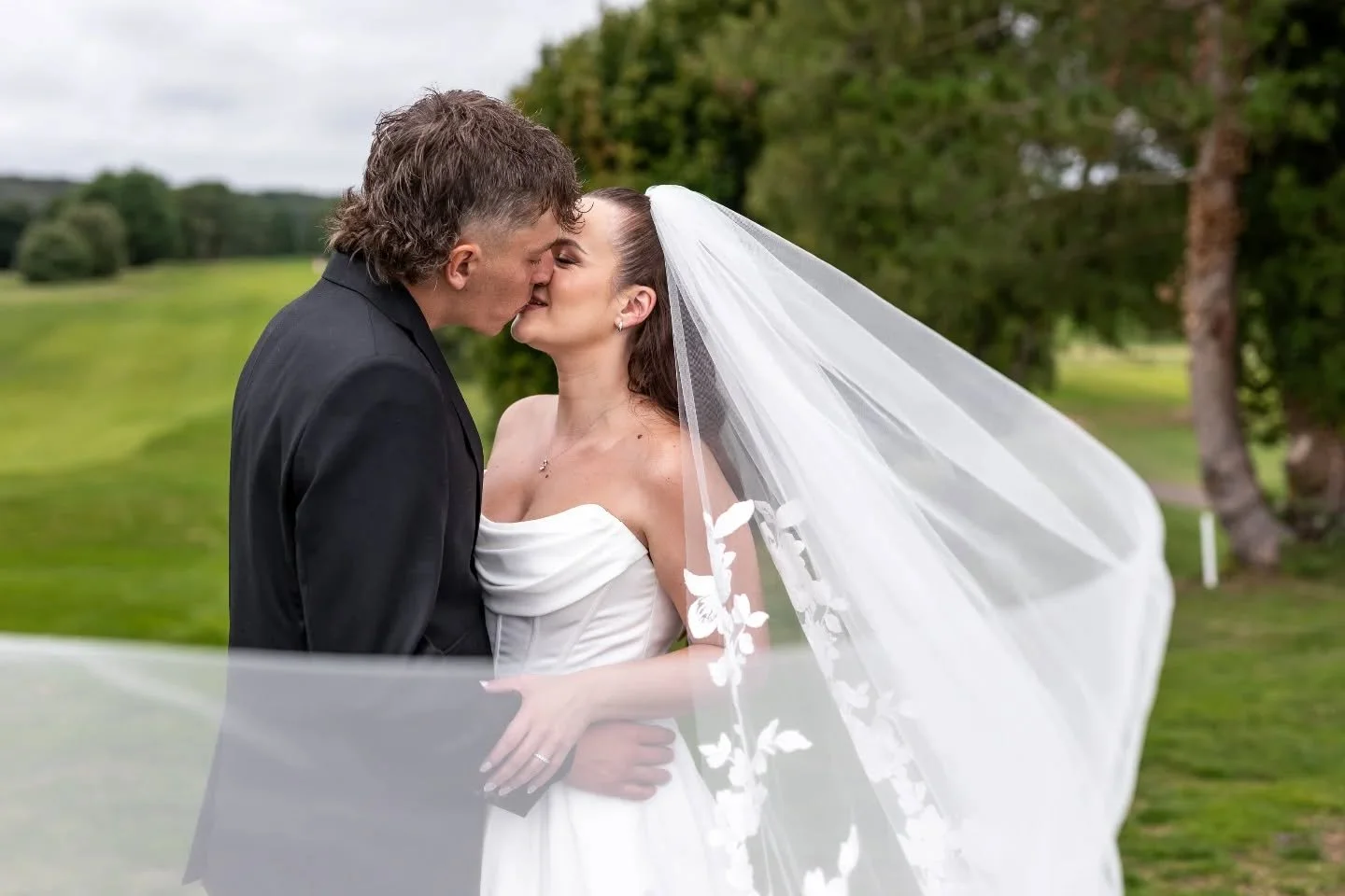 Congratulations to Christie &amp; Josh, who said their vows at the beautiful @wensumvalley on Sunday! Such a stunning day with so much laughter and the perfect break in the rain for some gorgeous couple portraits overlooking the valley ☀️

Suppliers 