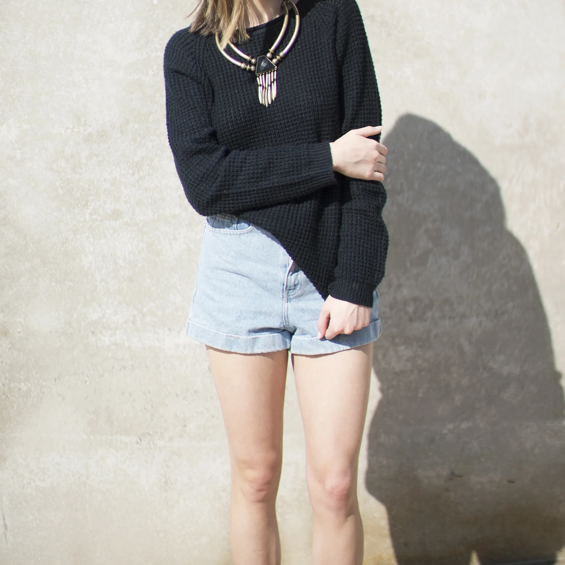 Side-tucked chunky knit sweater / statement necklace